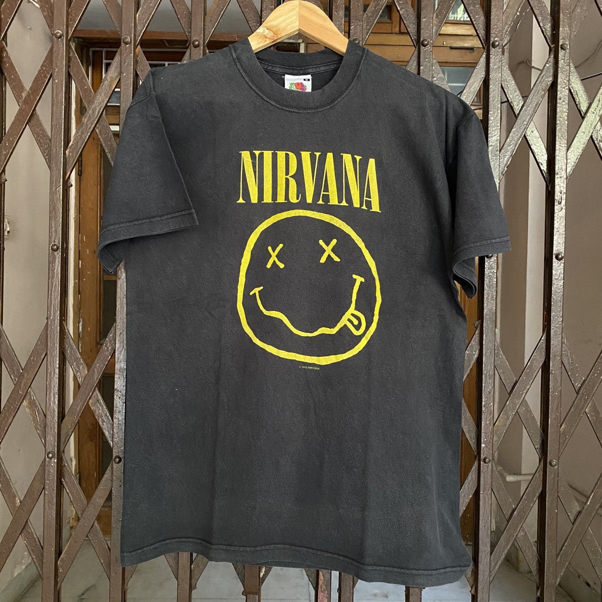 Band Tees Vintage 1992 Nirvana Smiley T shirt Size US M / EU 48-50 / 2 - 1 Thumbnail
