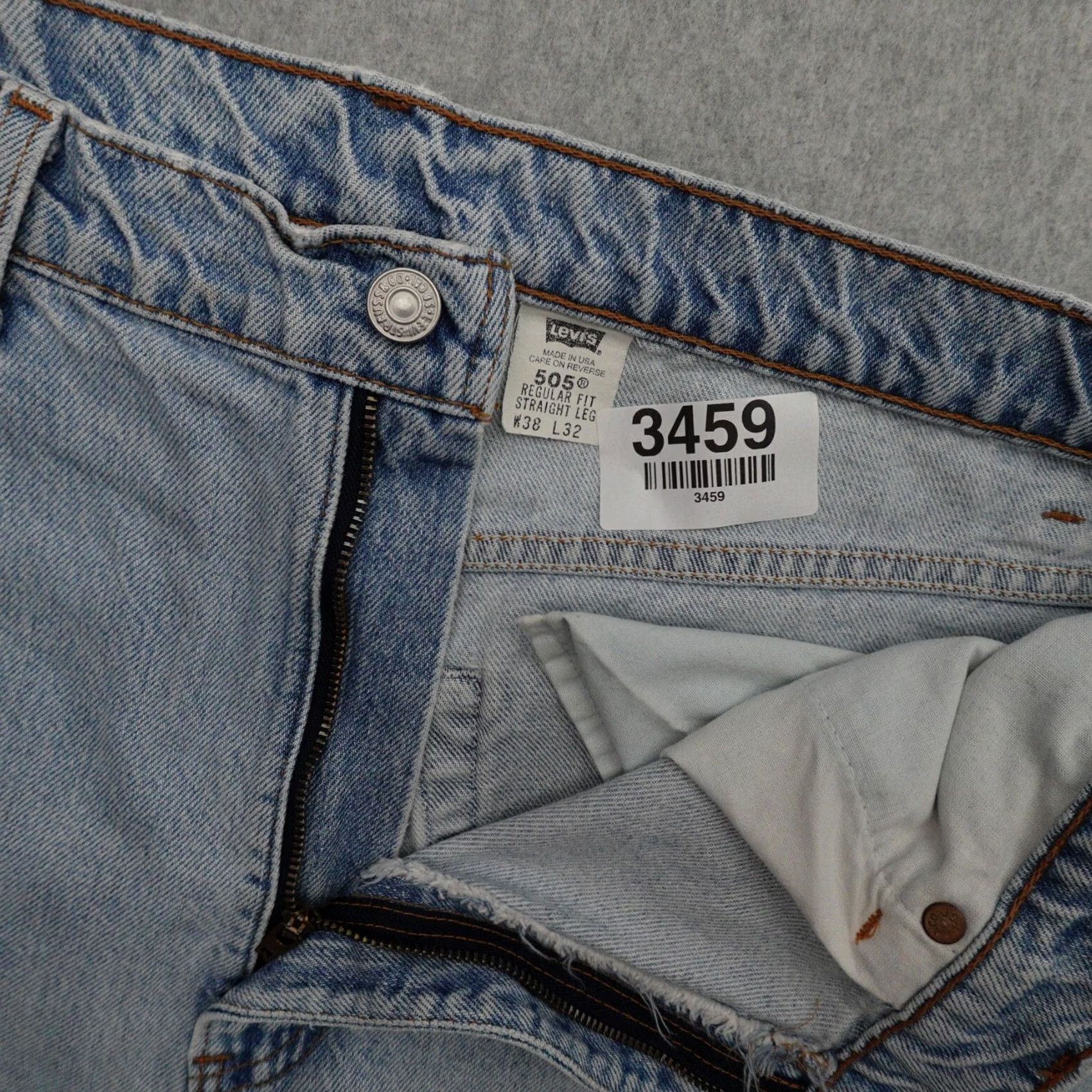 Levi's VTG Levi’s 505 Mens Jeans 38 (38X29) Light Blue Straight Denim 90s Blue Mens Size US 38 / EU 54 - 4 Thumbnail