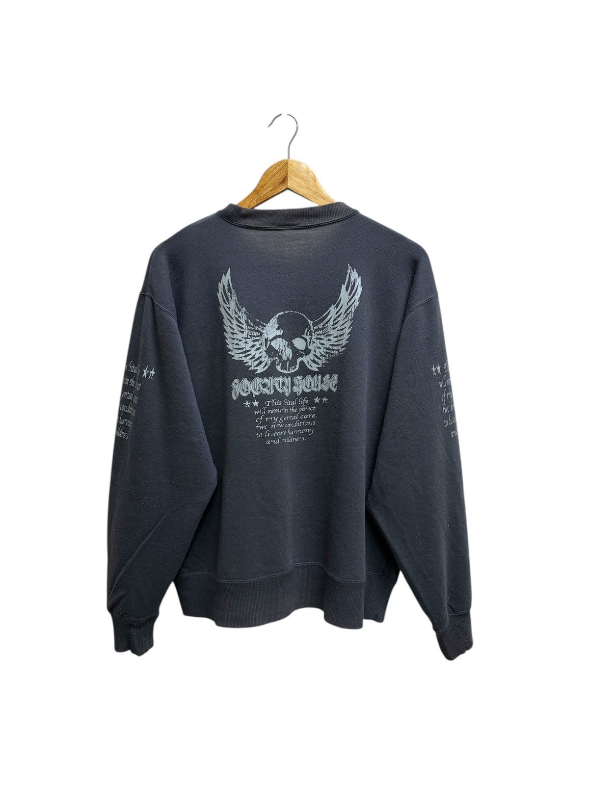 Vintage Fogaty House graphic sweatshirt with a skull and wingsdesign Size US M / EU 48-50 / 2 - 1 Thumbnail
