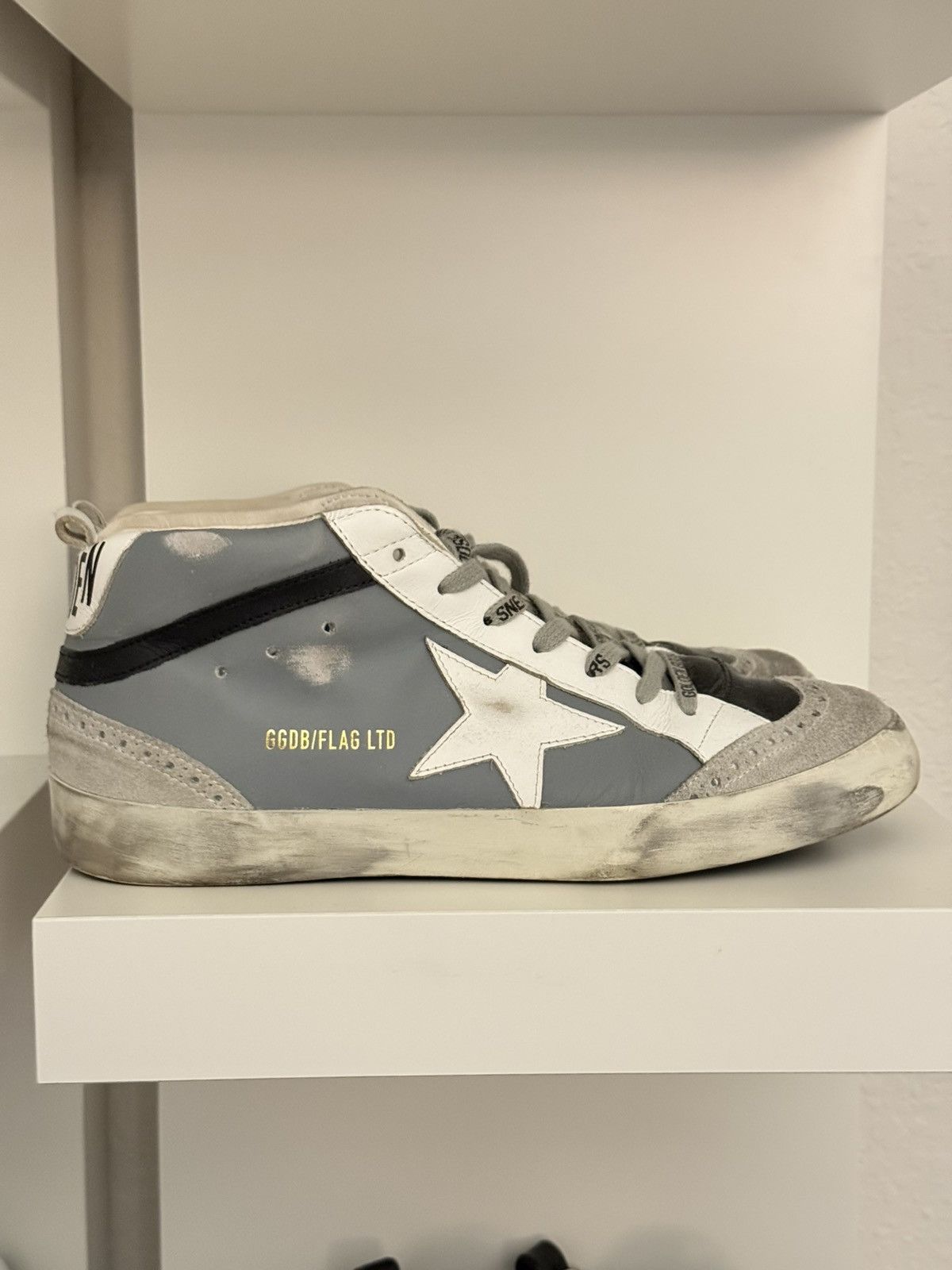 Golden Goose Golden Goose Limited Edition Mid Stars Size US 9 / EU 42 - 1 Thumbnail