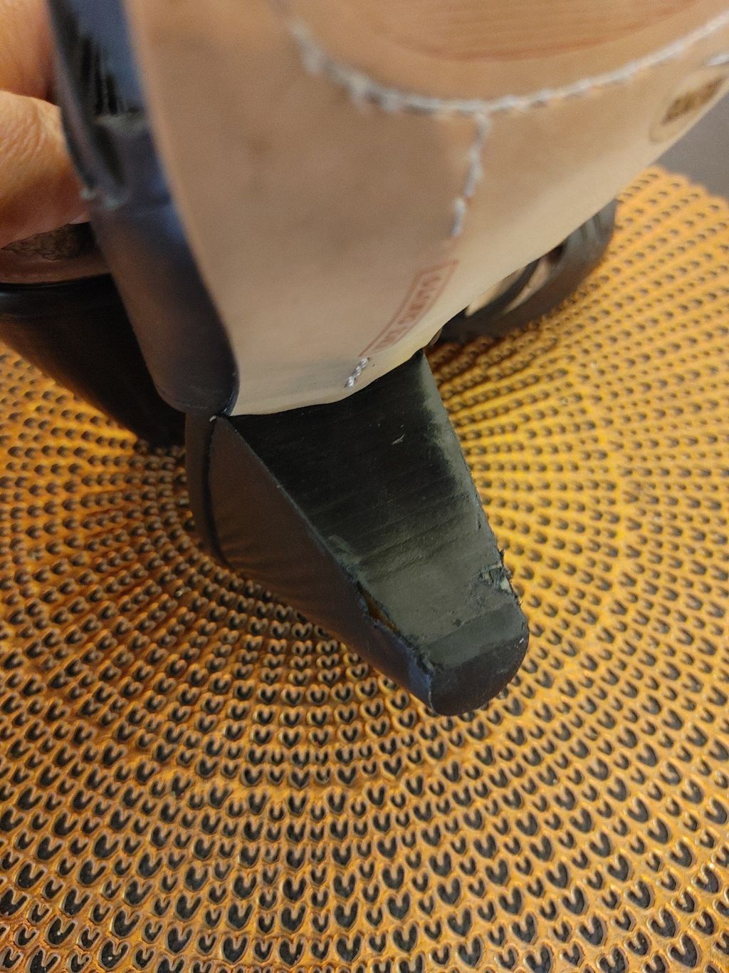 Vince Camuto Vince Camuto Leather Heels Size 8.5 Size US 8.5 / IT 38.5 - 6 Thumbnail