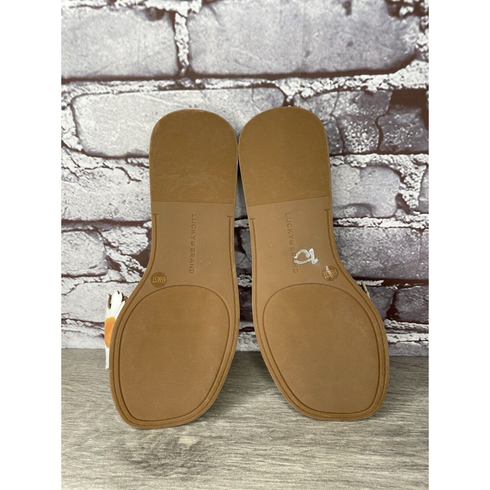 Lucky Brand Lucky Brand Floral Daisy Quiet Luxury Beach Slides Sandals W Size US 6.5 / IT 36.5 - 9 Thumbnail