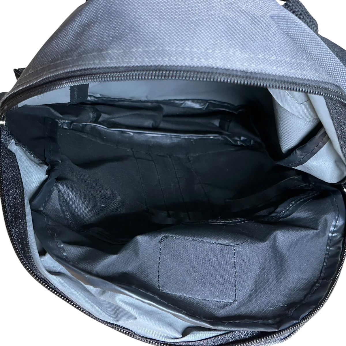 Vintage Vintage Dragon Ball GT SSJ 4 Goku Backpack 2004 Funimation Size ONE SIZE - 7 Thumbnail