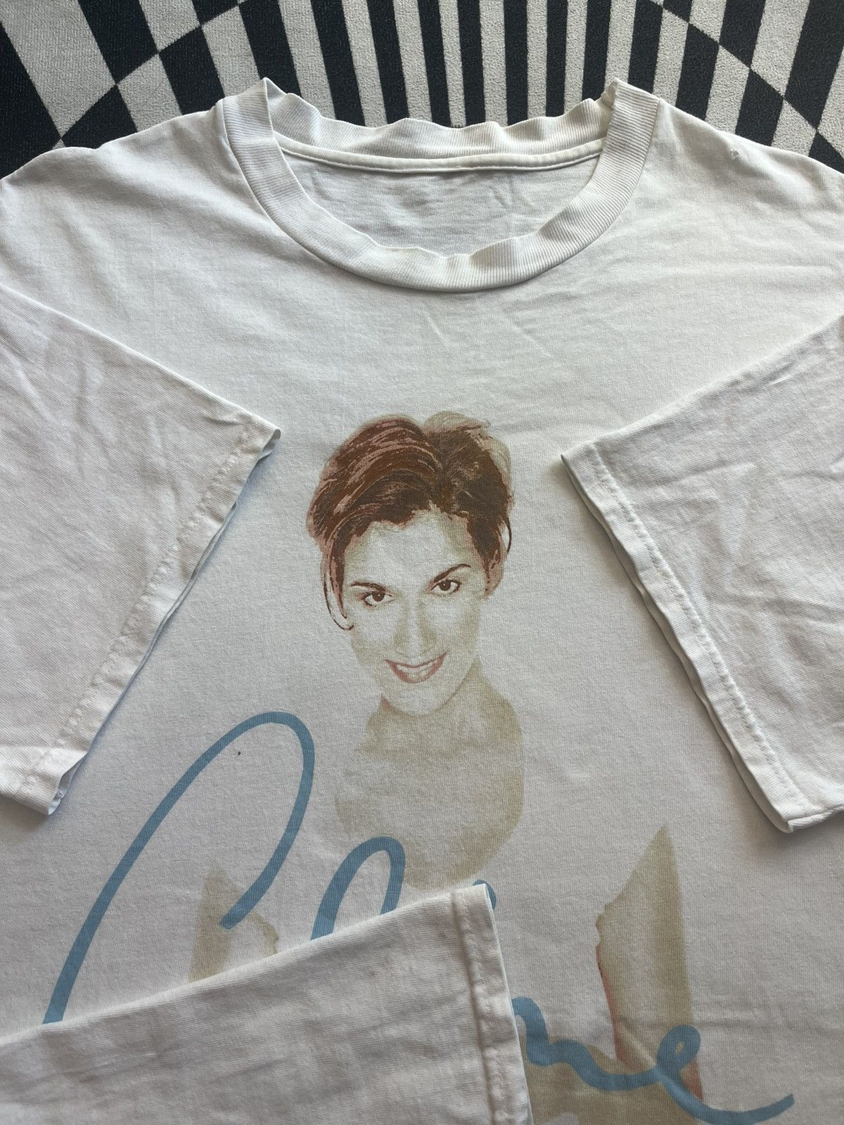 Band Tees Vintage Celine Dion Falling into You Around The World 1996’s Size US XXL / EU 58 / 5 - 7 Thumbnail