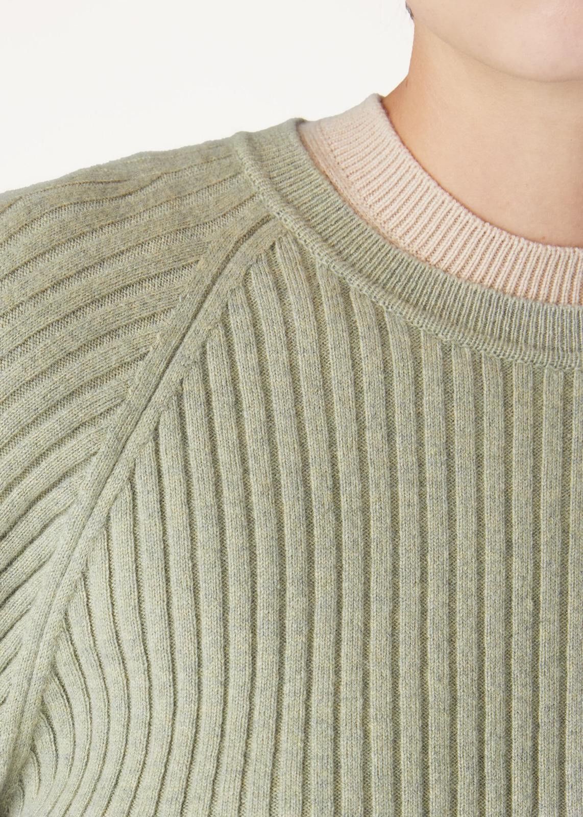 Loro Piana o1srvl11e0125 FAN6270 Lago Sirio Sweater in Mint Green Size XS / US 0-2 / IT 36-38 - 2 Thumbnail