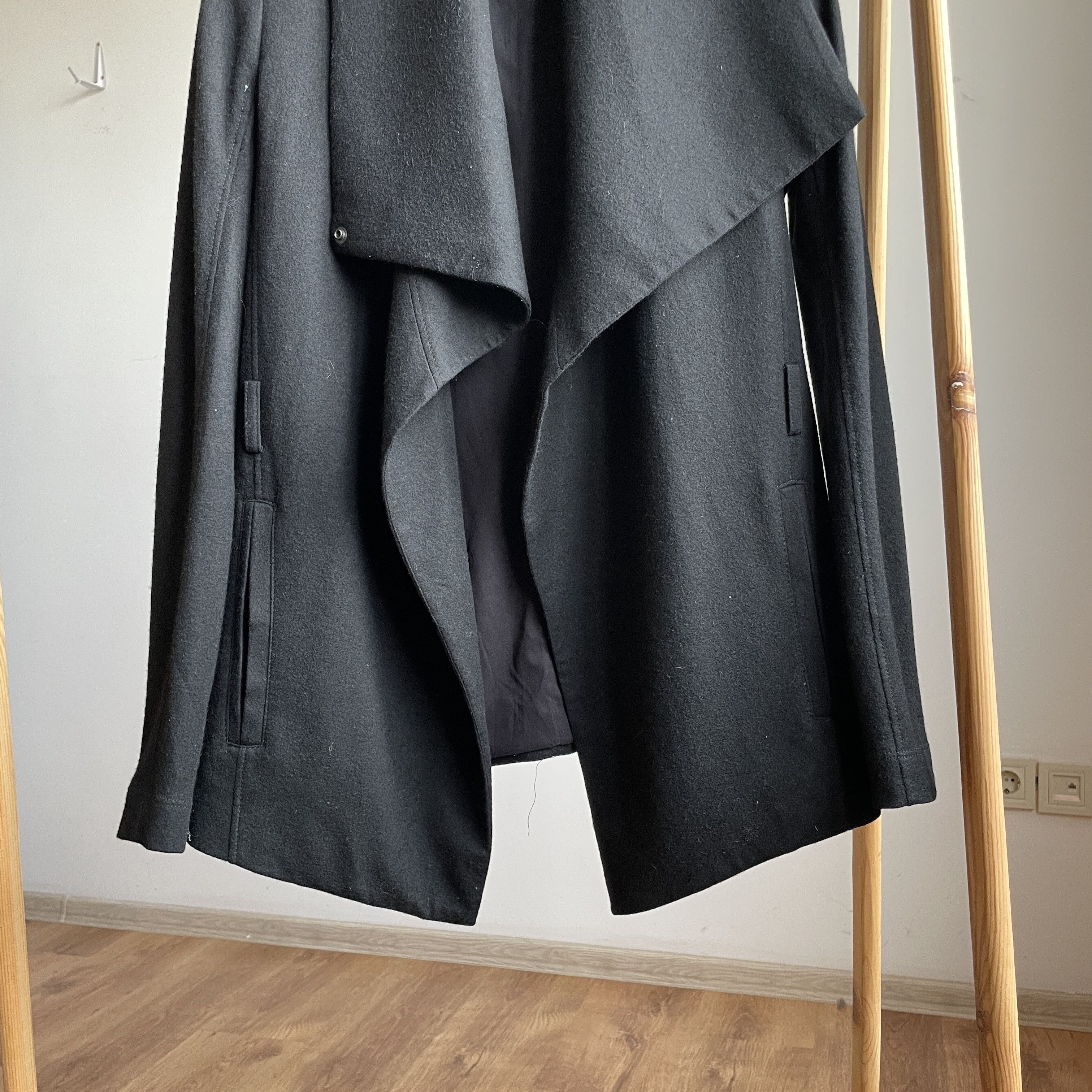 Helmut Lang Helmut Lang Womens Sonar Overlap Wool Coat Size S Size S / US 4 / IT 40 - 5 Thumbnail