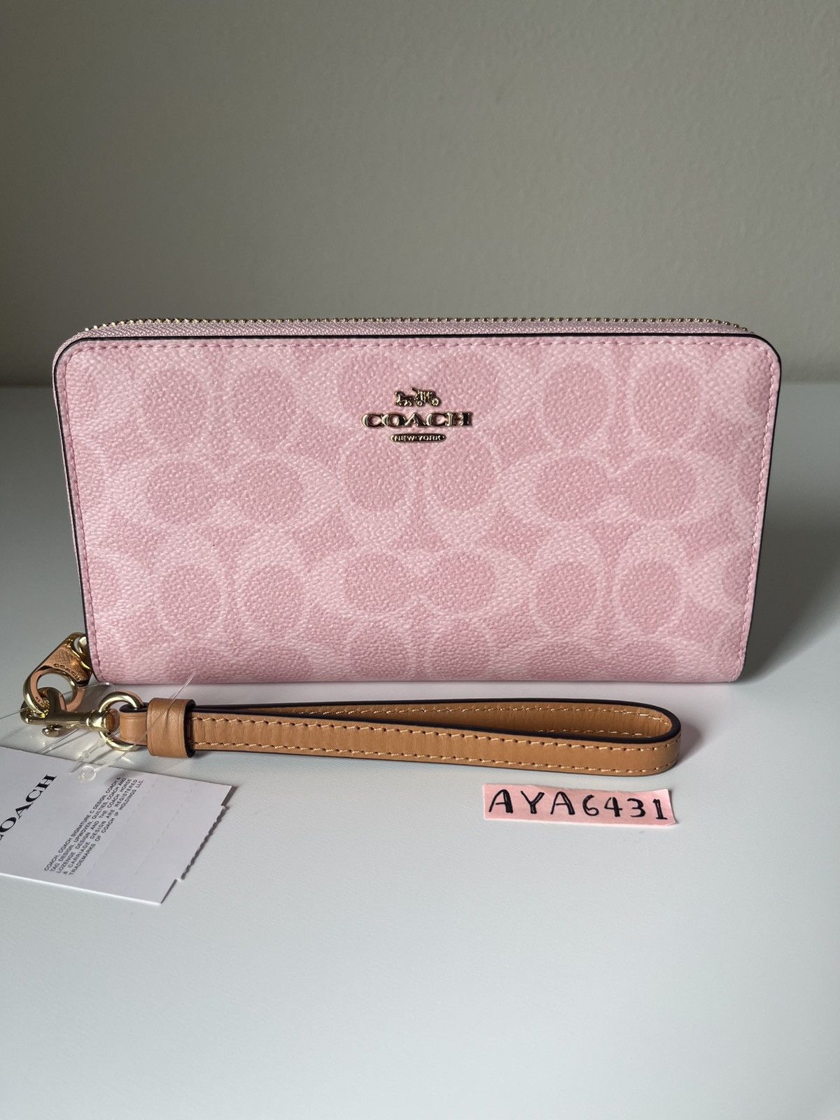 Coach Coach Long Zip Around Wallet In Signature Canvas Size ONE SIZE - 1 Thumbnail