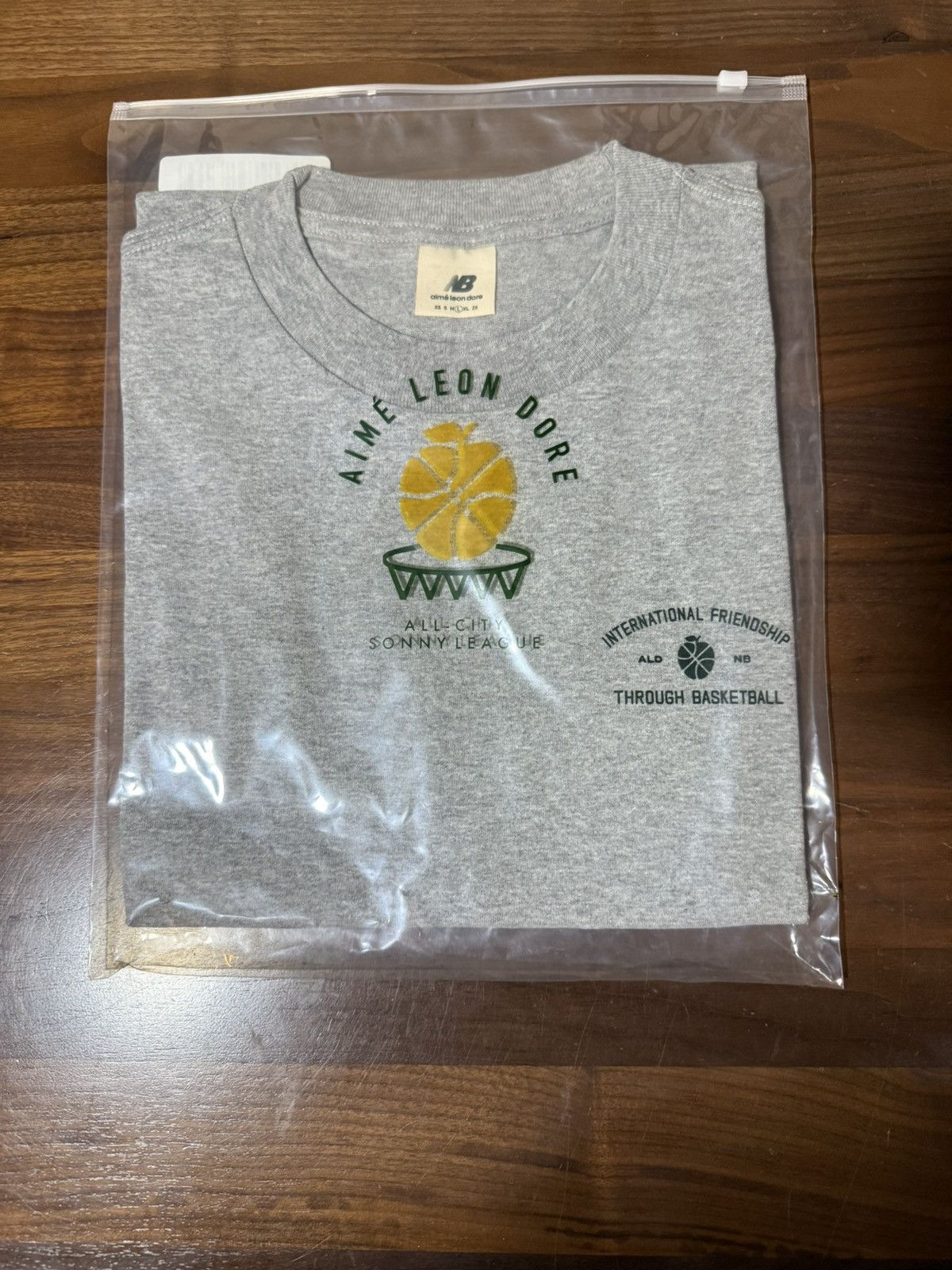 Aime Leon Dore × New Balance Aime Leon Dore New Balance SONNY NY Tee Large Grey T-Shirt Size US L / EU 52-54 / 3 - 7 Thumbnail