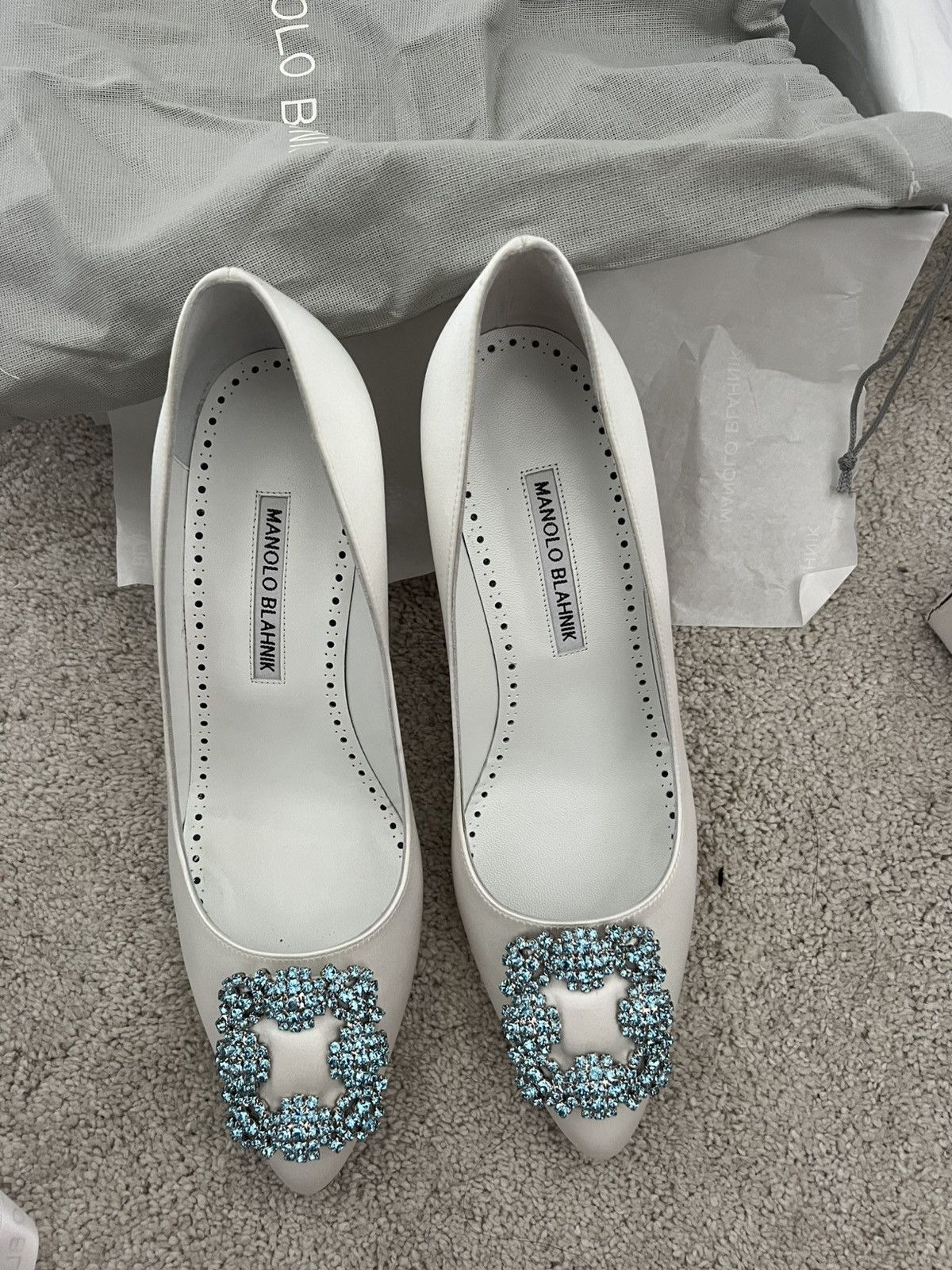 Manolo Blahnik Brand New Manolo Blahnik Hangisi White Heels Size US 7.5 / IT 37.5 - 1 Thumbnail