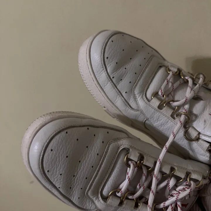 Louis Vuitton Louis Vuitton White Trainer Fashion Sneakers for Men -2508 Size US 8.5 / EU 41-42 - 6 Thumbnail