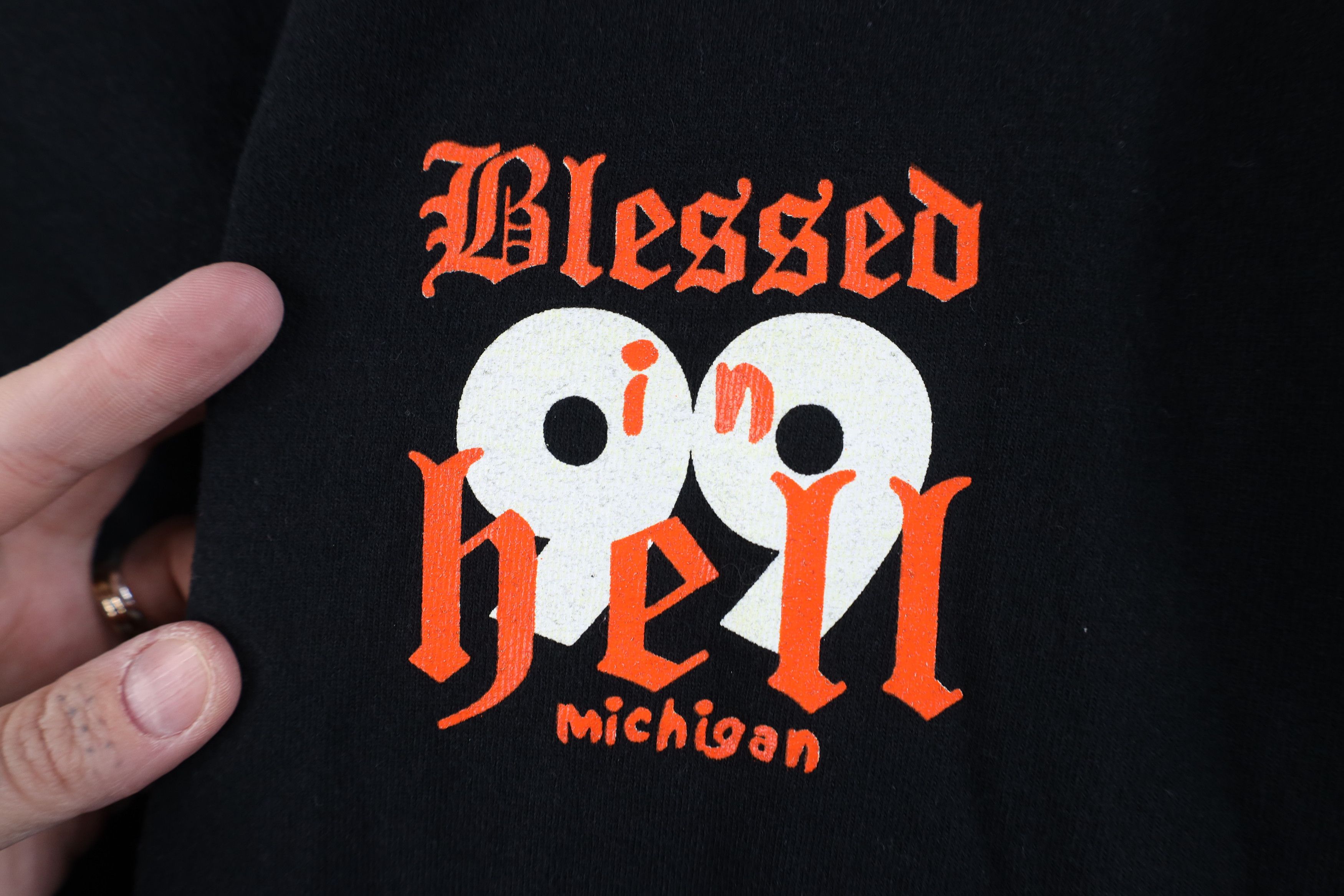 Vintage Vintage 90s Streetwear Blessed In Hell Michigan T-Shirt Size US M / EU 48-50 / 2 - 4 Thumbnail