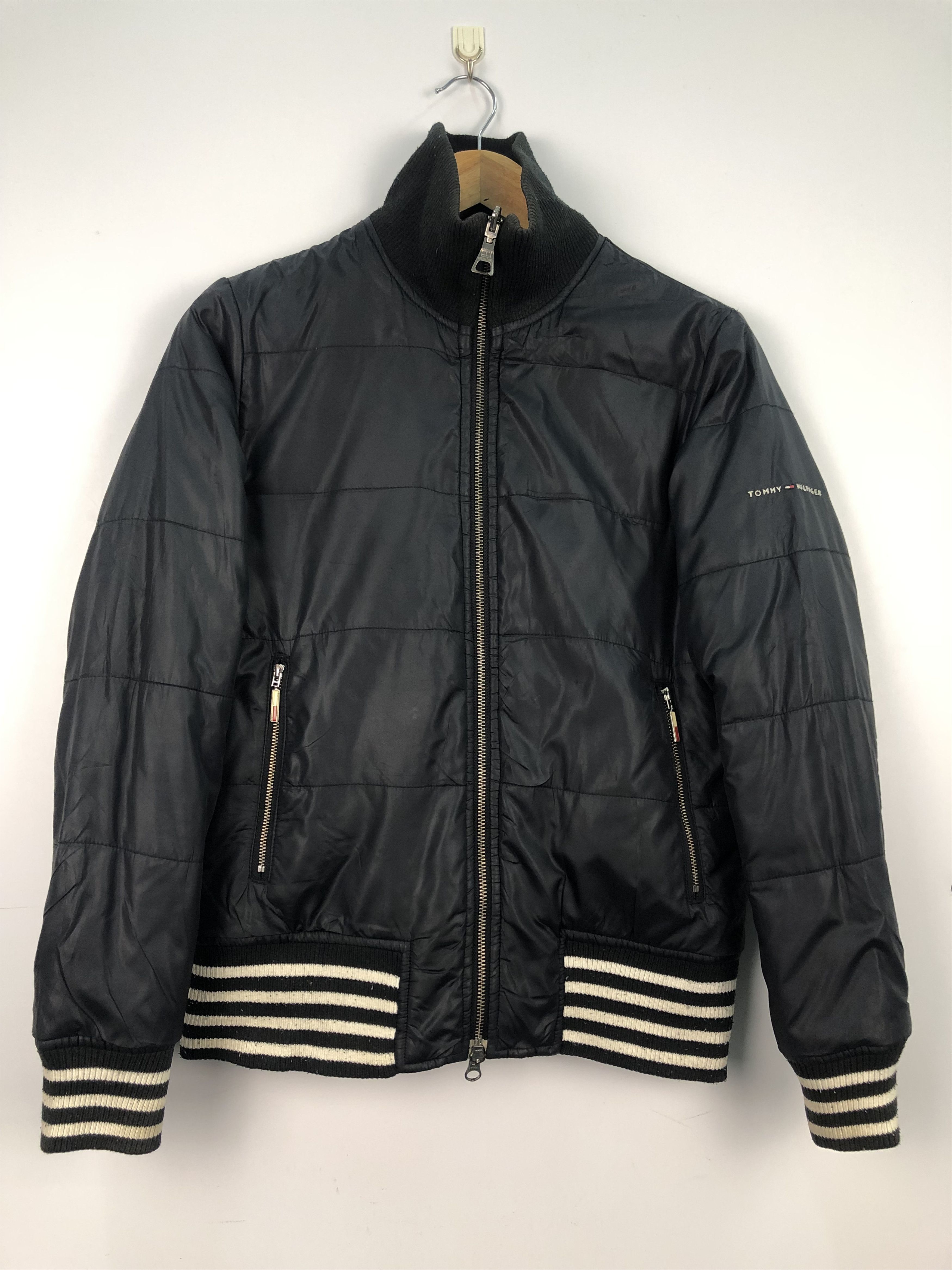 Tommy Hilfiger Tommy Hilfiger Puffer Jacket J0091 Size US S / EU 44-46 / 1 - 1 Thumbnail