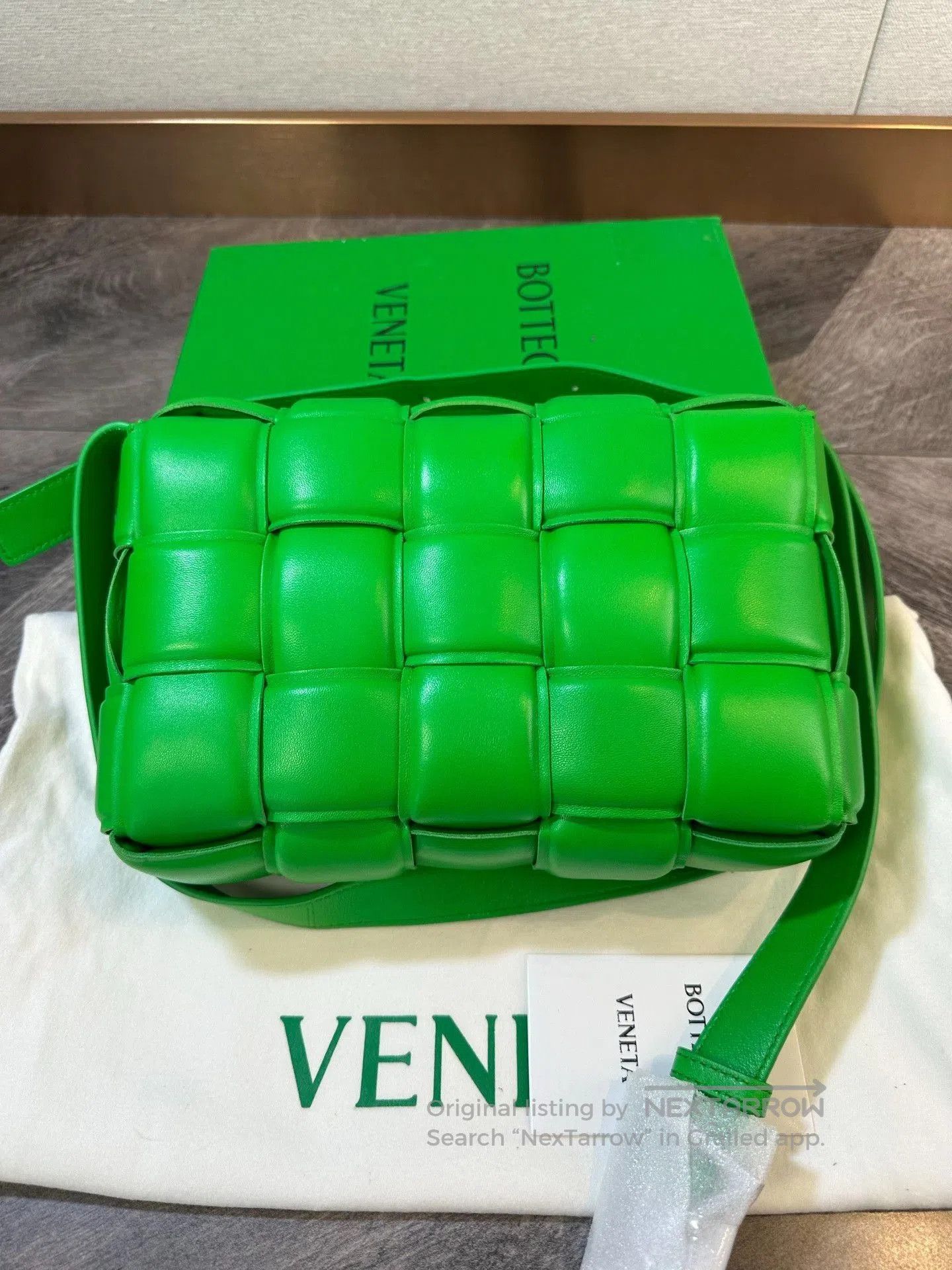 Bottega Veneta BV Padded Cassette 15 Grid Pillow Bag. Size ONE SIZE - 5 Thumbnail