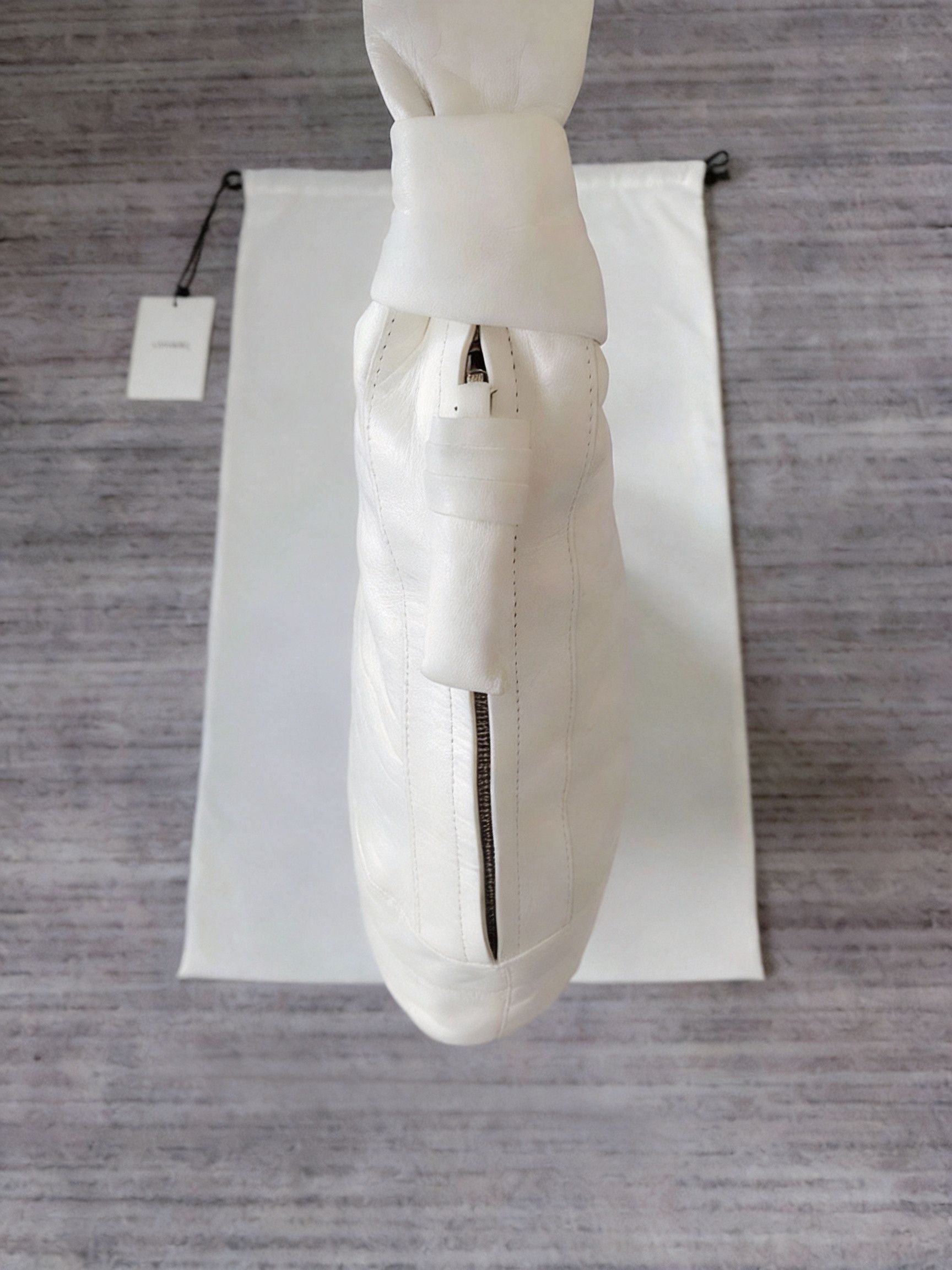 Lemaire Lemaire White Lambskin Large Croissant Bag. Size ONE SIZE - 4 Thumbnail