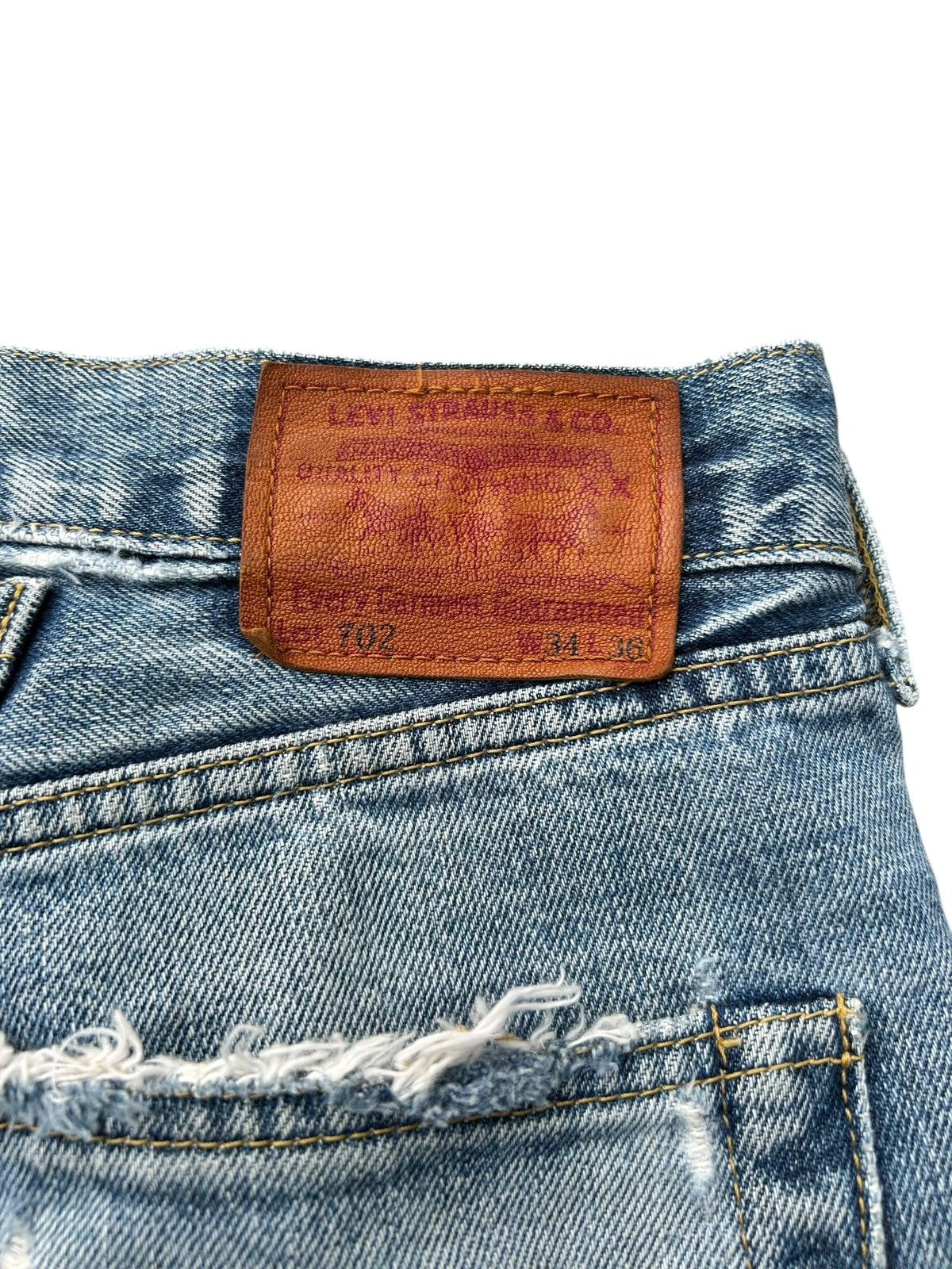 Levi's Vintage Levis Big E Selvedge Buckle Back Distressed Denim Size US 33 - 5 Thumbnail