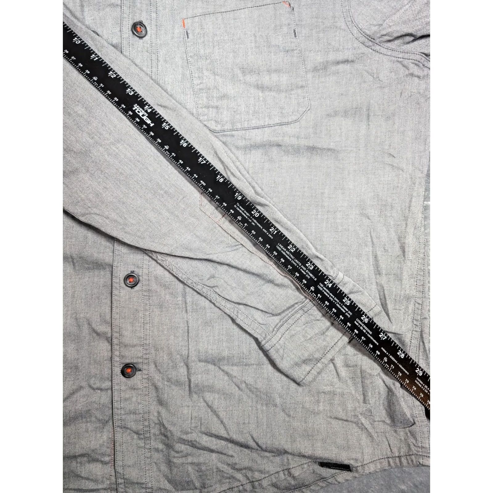 Vintage Quechua Shirt Mens L Gray Button-Down Long Sleeve Chambray Easy Care Hiking Regular Size Size US L / EU 52-54 / 3 - 4 Thumbnail