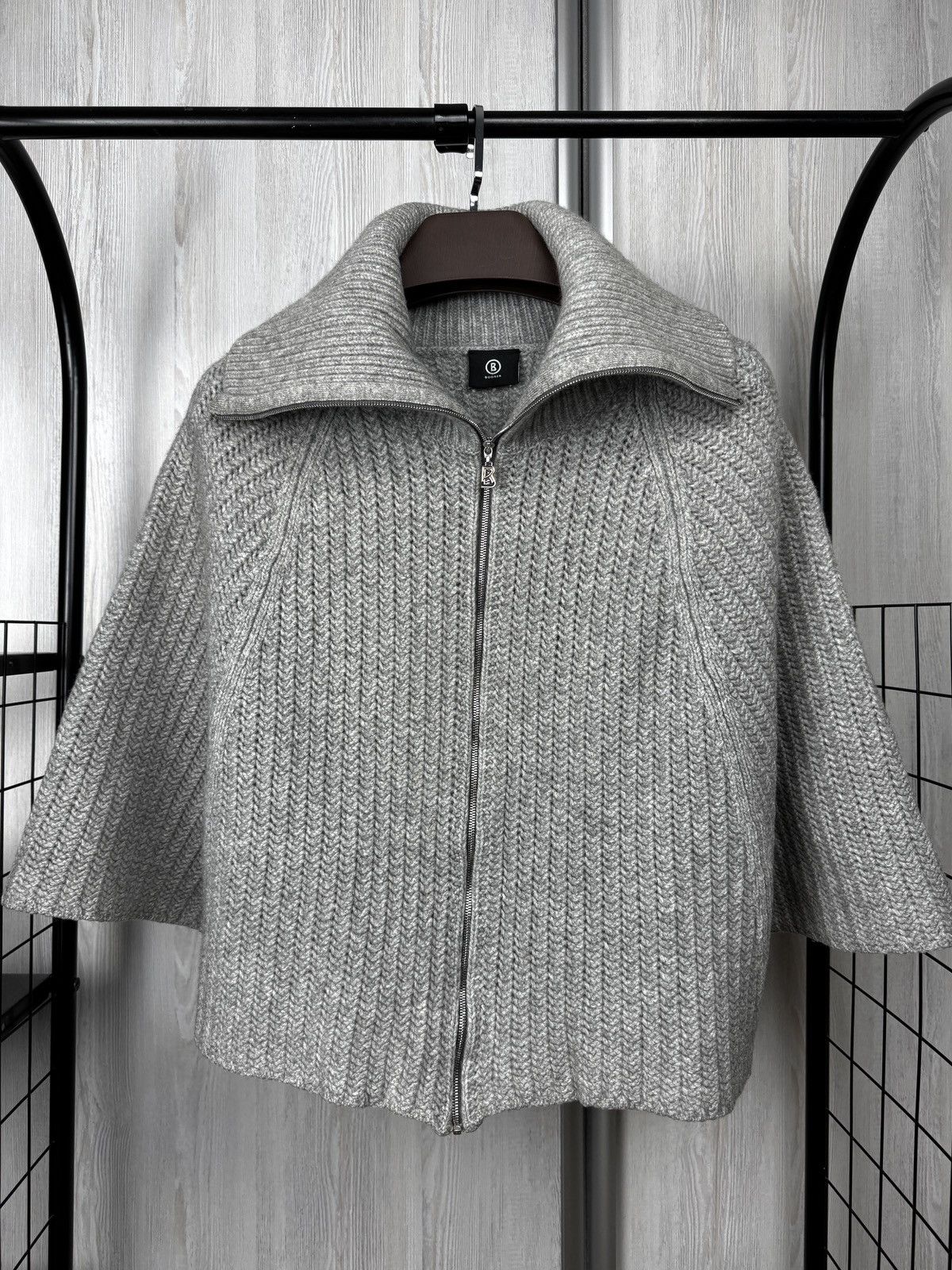 Bogner Bogner grey wool full zip knitwear poncho sweater size M Size M / US 6-8 / IT 42-44 - 2 Thumbnail
