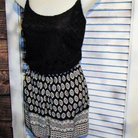 Other NWOT Three Pink Hearts Med Lace Romper Size M / US 6-8 / IT 42-44 - 7 Thumbnail