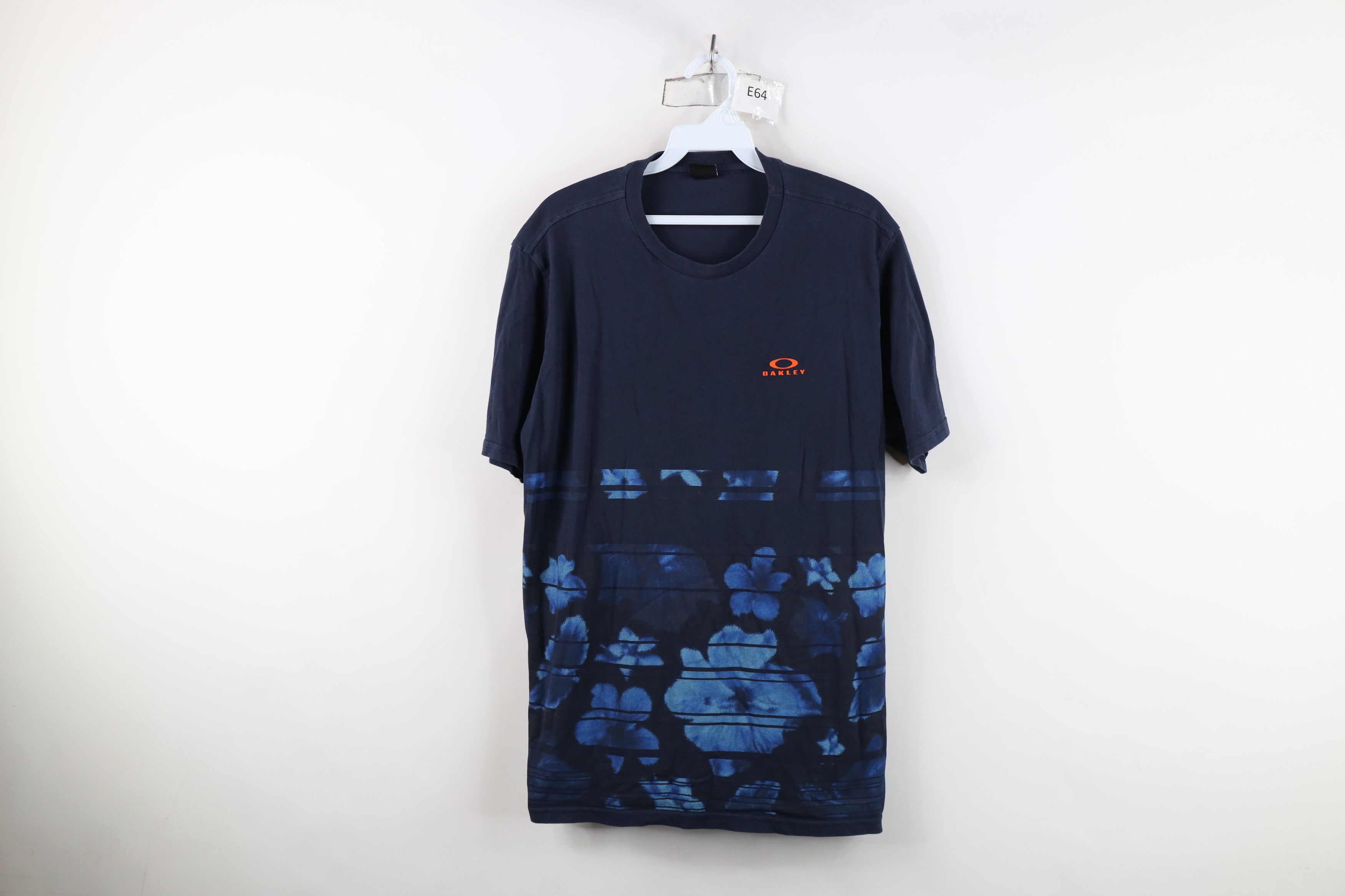 Oakley Vintage Oakley Spell Out Striped Flower Short Sleeve T-Shirt Size US M / EU 48-50 / 2 - 1 Thumbnail