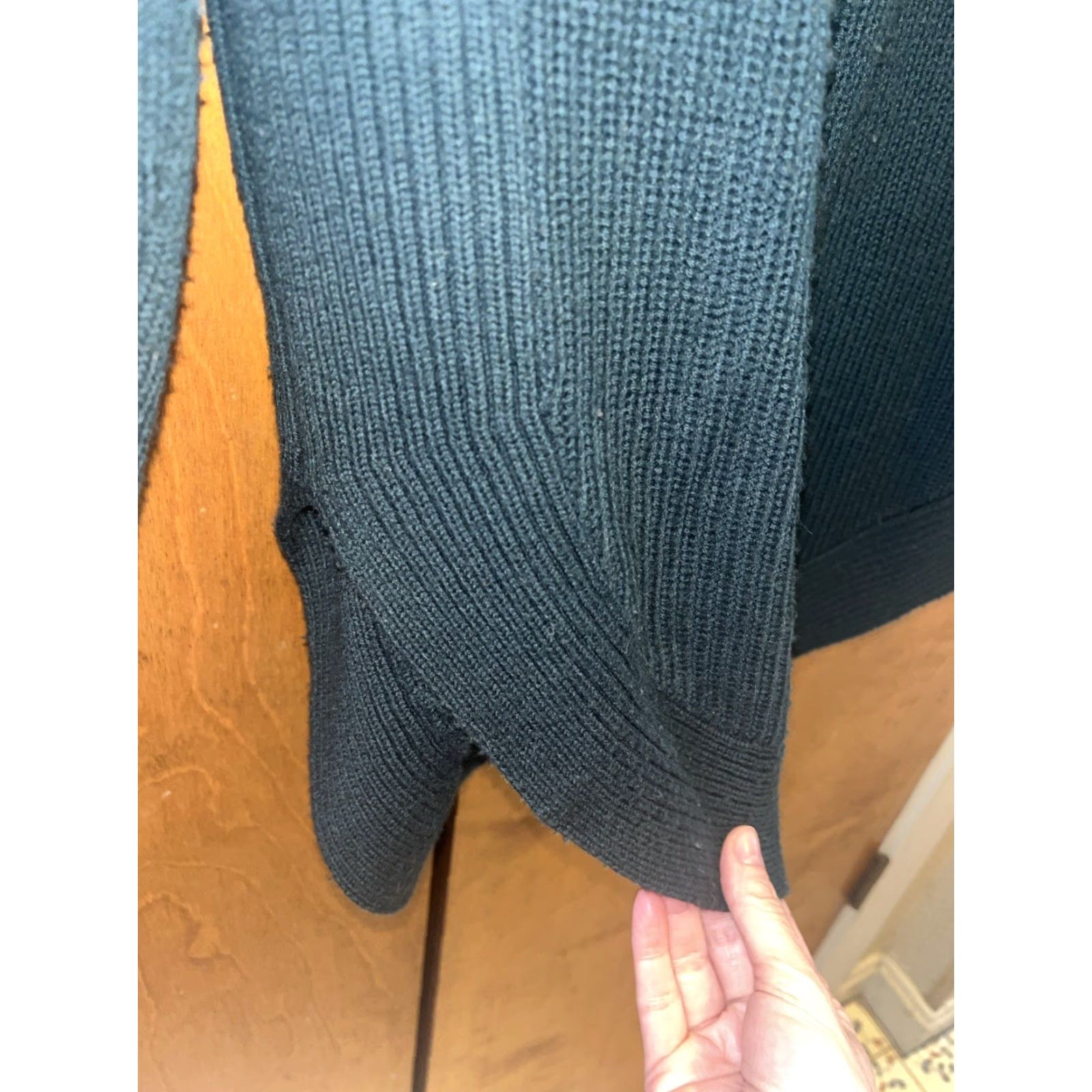 Athleta Athleta Womens Medium Dark Green Merino Wool Mix Cowl Neck Oversized Sweater Size M / US 6-8 / IT 42-44 - 3 Thumbnail