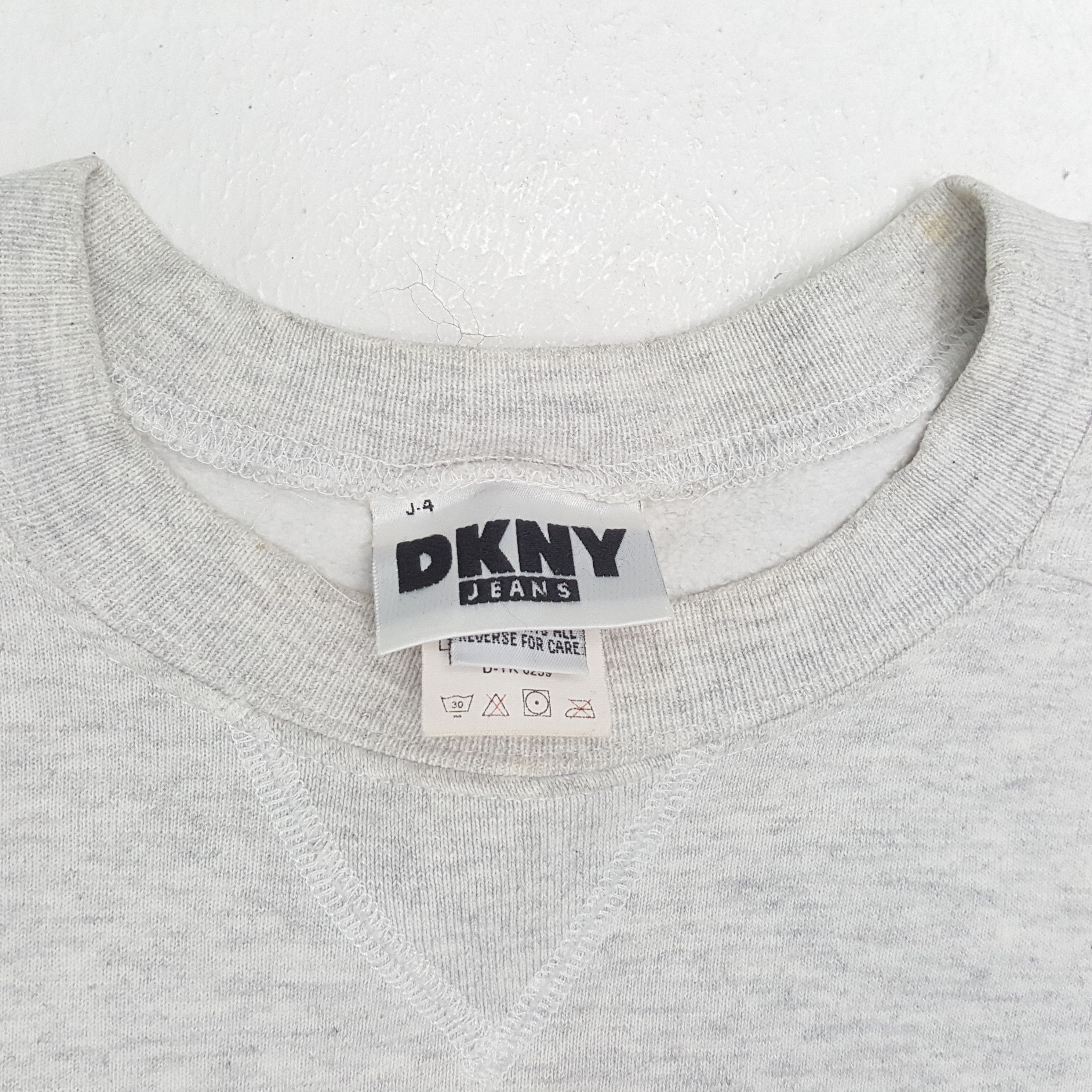 DKNY × Vintage DKNY JEANS Center Spellout Design Sweatshirt Size US L / EU 52-54 / 3 - 9 Thumbnail