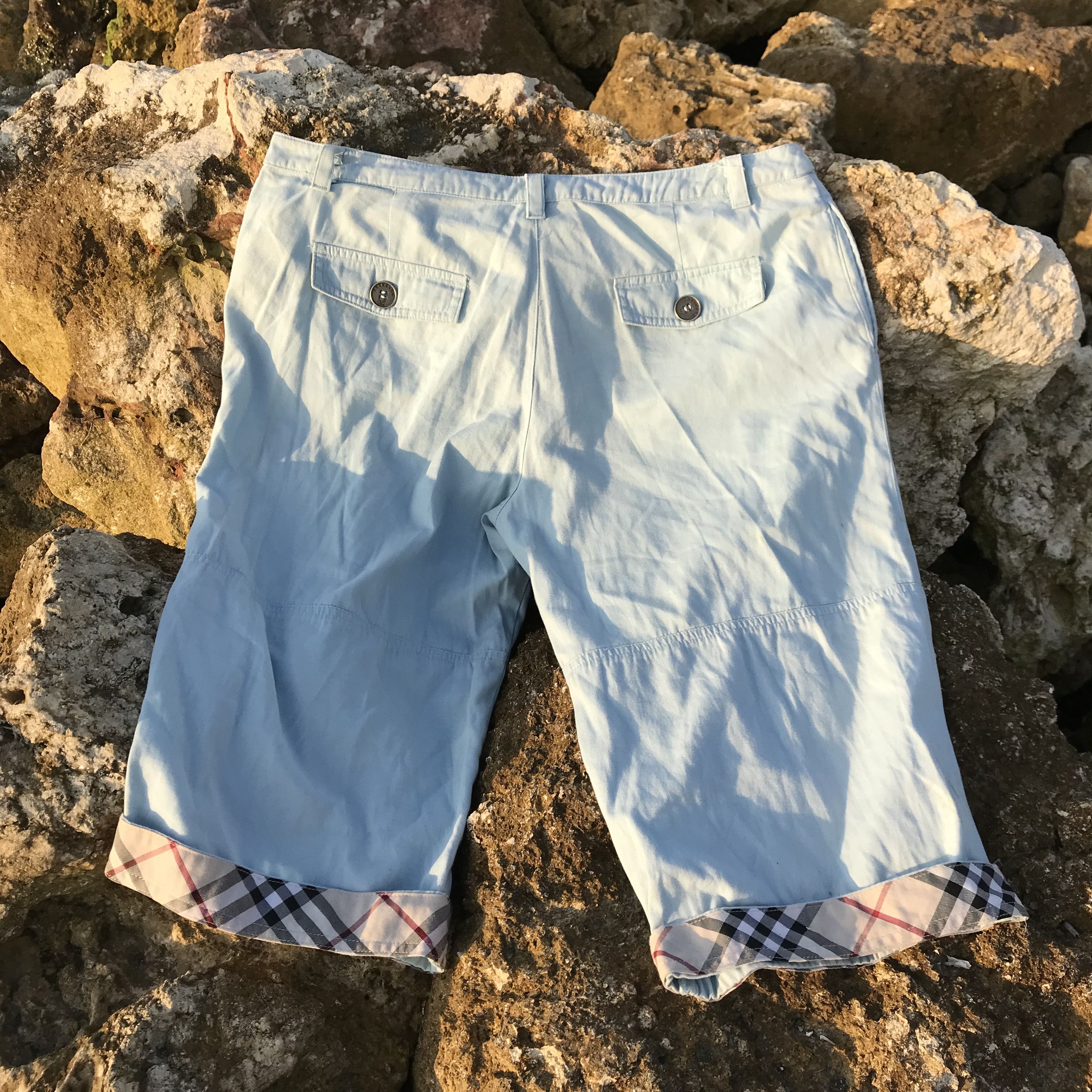 Vintage Burberry baby blue short novacheck pants Trouser pan