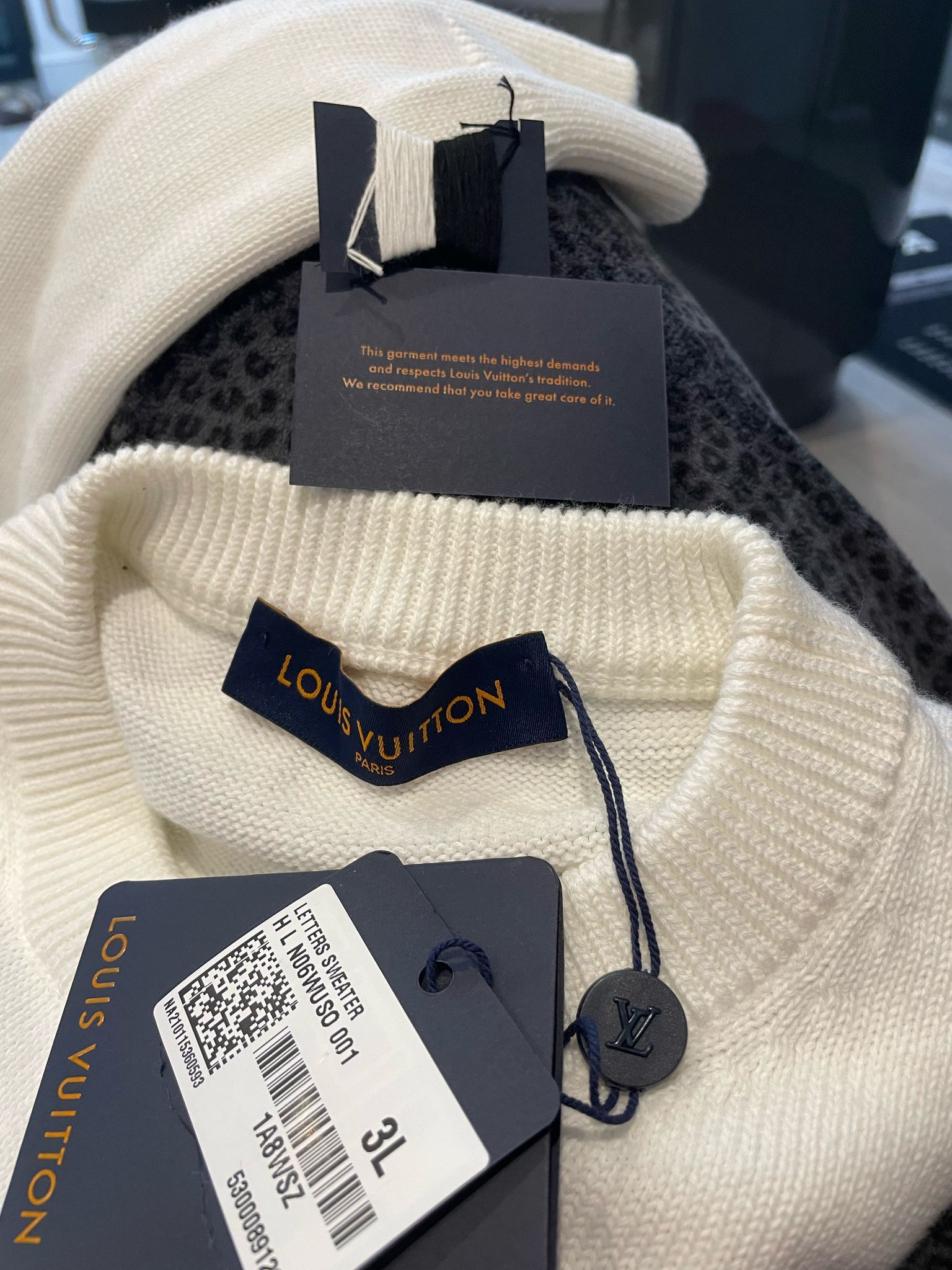 Louis Vuitton Louis Vuitton Letters Sweater Size US XXL / EU 58 / 5 - 6 Thumbnail