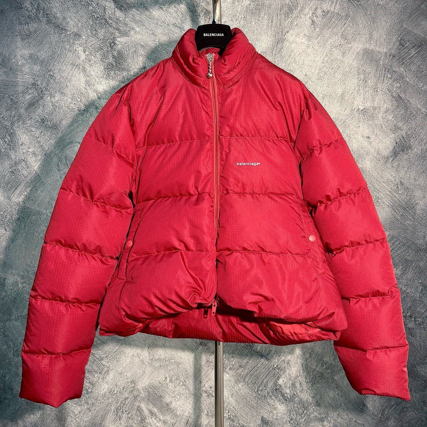 Balenciaga Balenciaga Grid Logo Puffer Jacket Size 48 Size US M / EU 48-50 / 2 - 1 Thumbnail