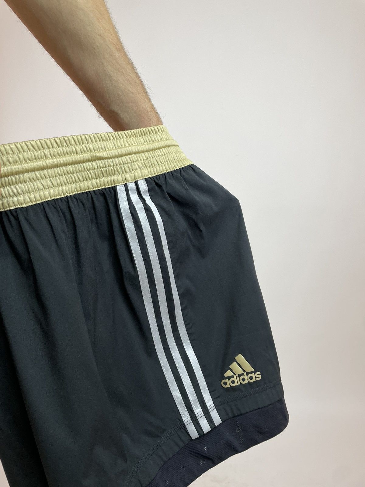Adidas Adidas DEUTSCHER FUSSBALL BUND Soccers Shorts Mens size L Size US 32 / EU 48 - 10 Thumbnail