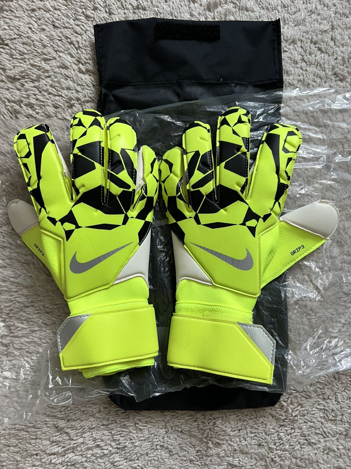 Nike Nike Grip 3 Match Goalkeeper Gloves Soccer Gloves Size ONE SIZE - 5 Thumbnail