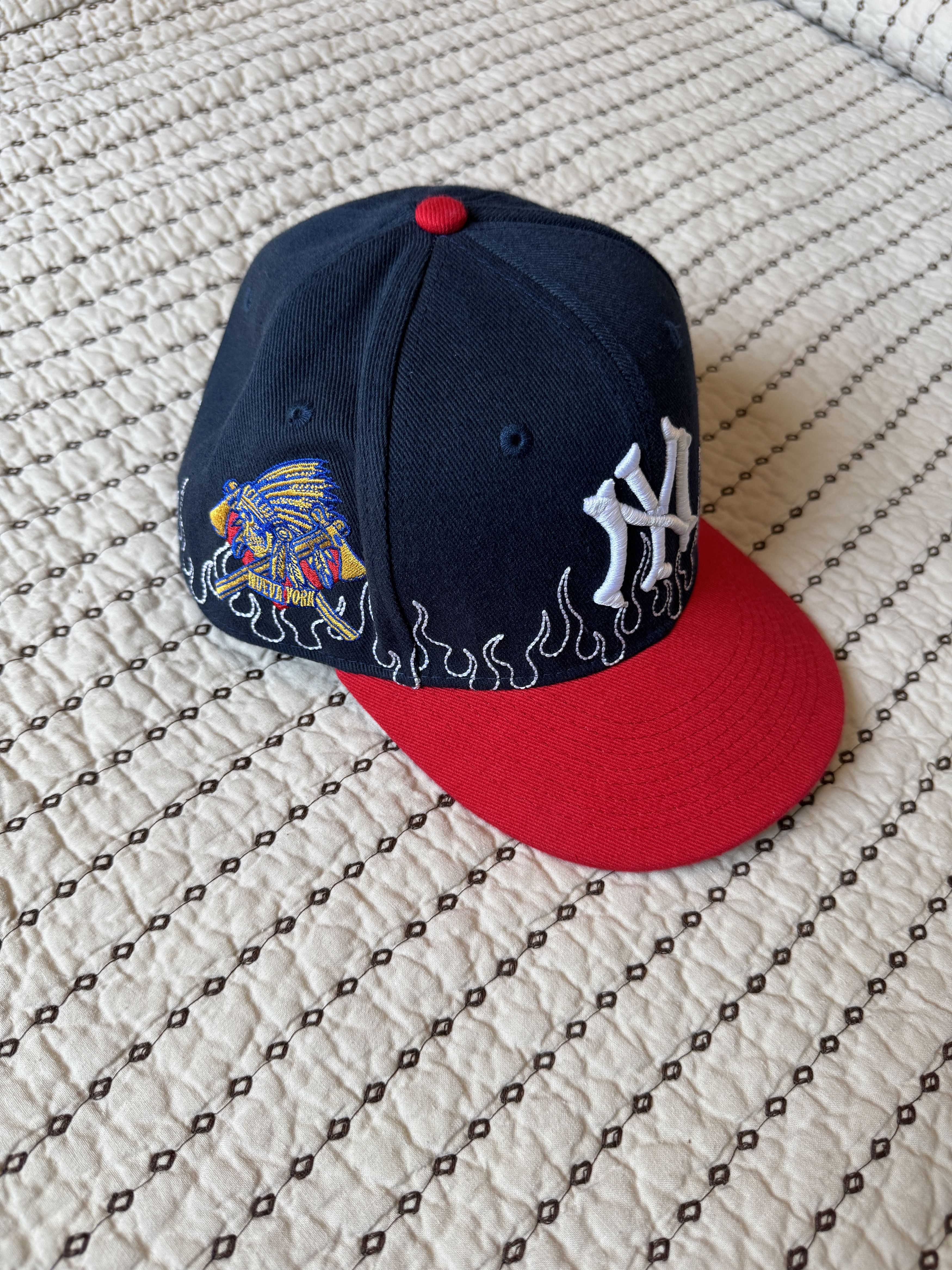 New Era LOSO NYC NEW YORK YANKEES FITTED HAT 7 3/8 (58.7 CM) Size 32 - 2 Thumbnail