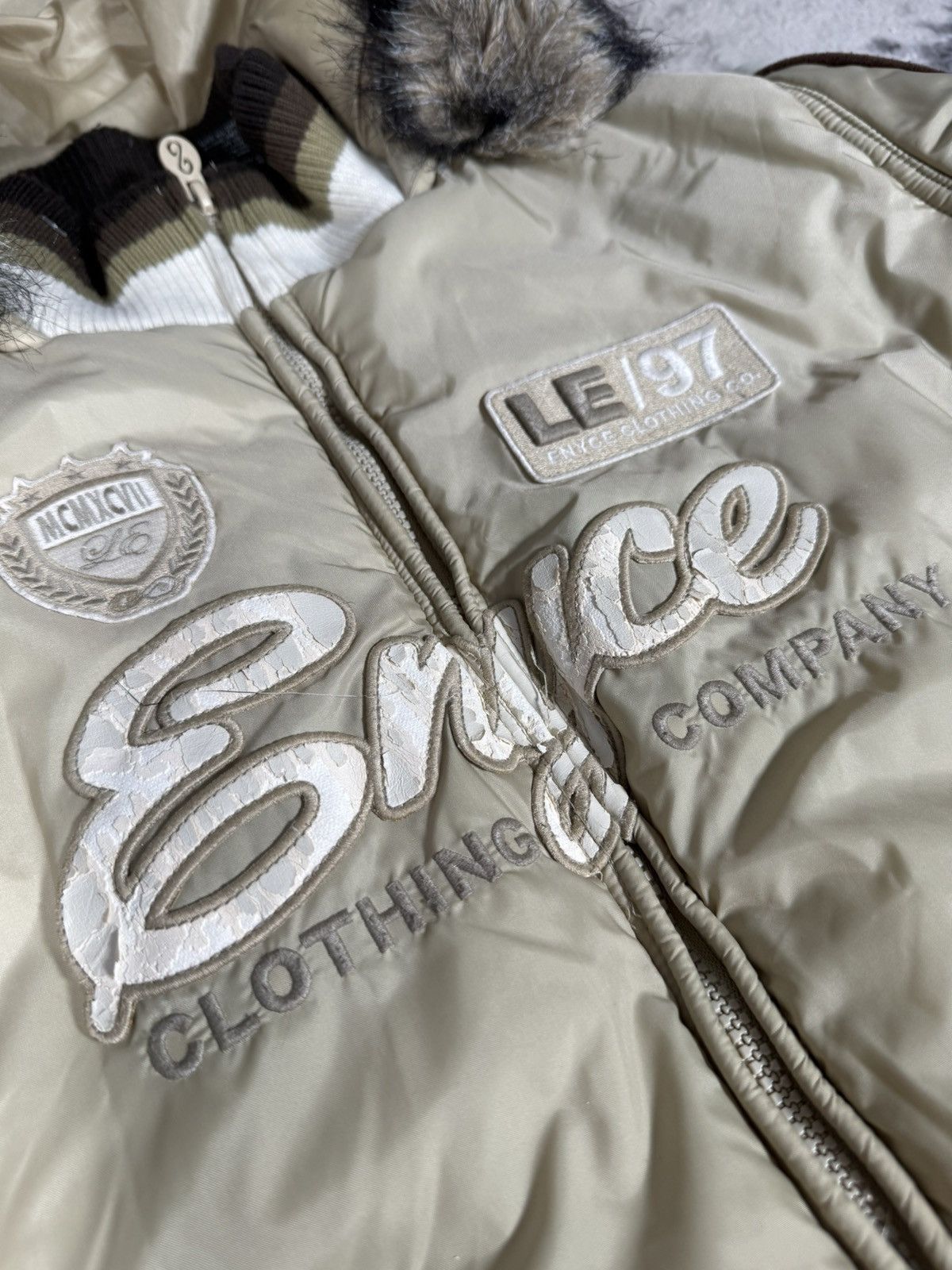 Enyce Y2K Lady Enyce Front Logo Fur Down Jacket Size XL / US 12-14 / IT 48-50 - 5 Thumbnail