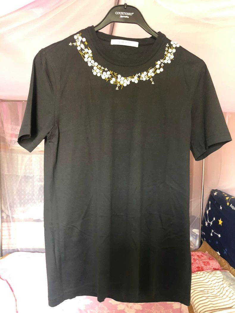 Givenchy Givenchy Sequin short-sleeve L size, M size, L size Size US L / EU 52-54 / 3 - 1 Thumbnail