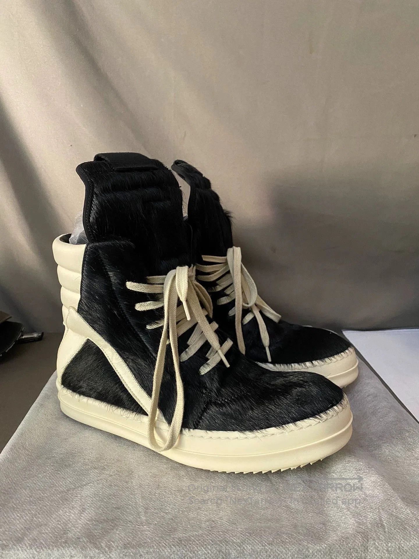 Rick Owens rick owens black fur triangle sneakers size 39. Size US 6 / EU 39 - 3 Thumbnail