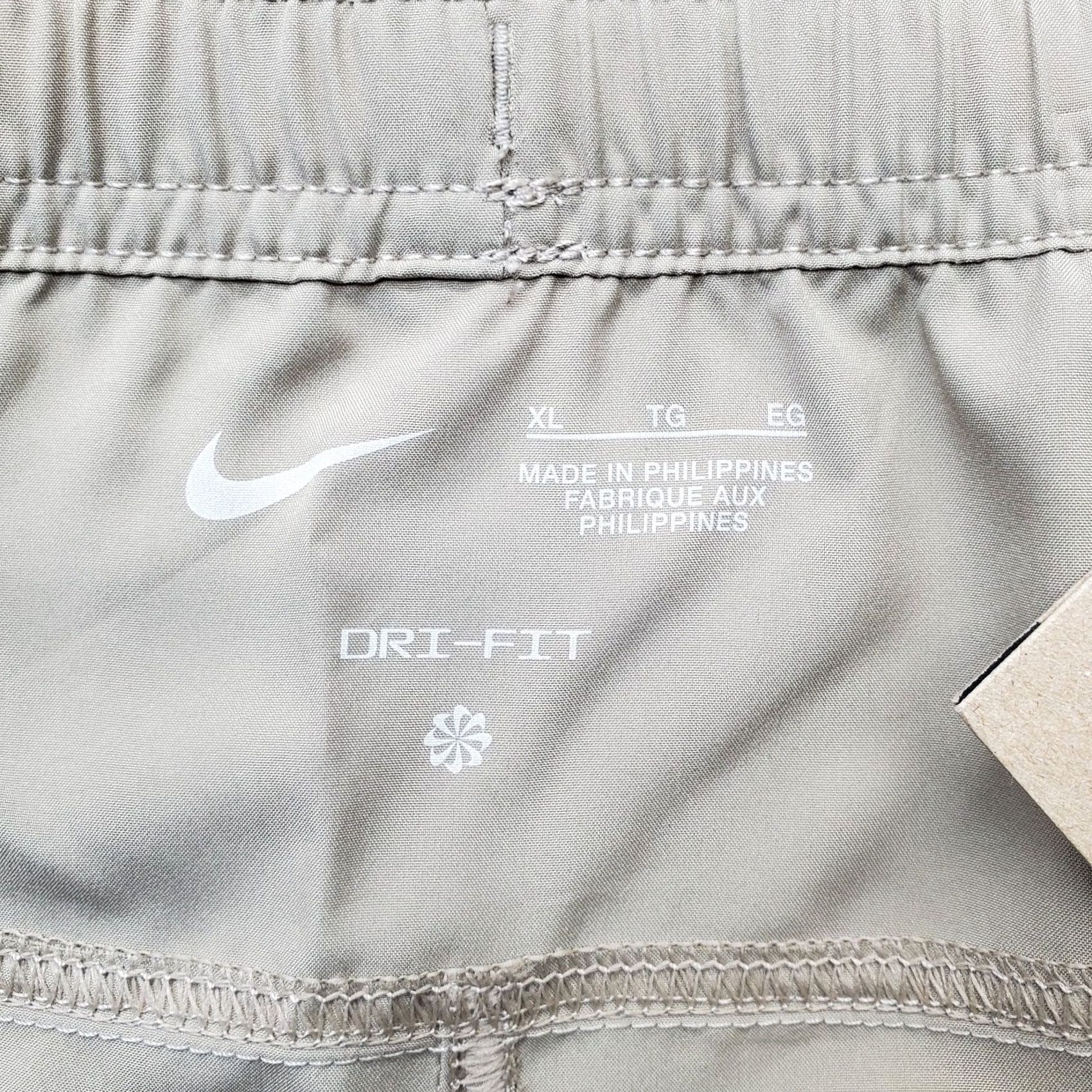 Nike Nike Running Shorts Mens XL Tan Four-Way Stretch Drawstring Waist Activewear Shorts Size US 36 / EU 52 - 7 Thumbnail