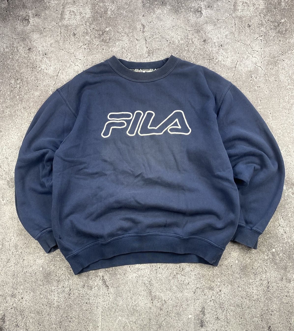 Fila × Vintage Vintage Fila big logo baggy boxy Y2K faded sweatshirt Size US S / EU 44-46 / 1 - 1 Thumbnail