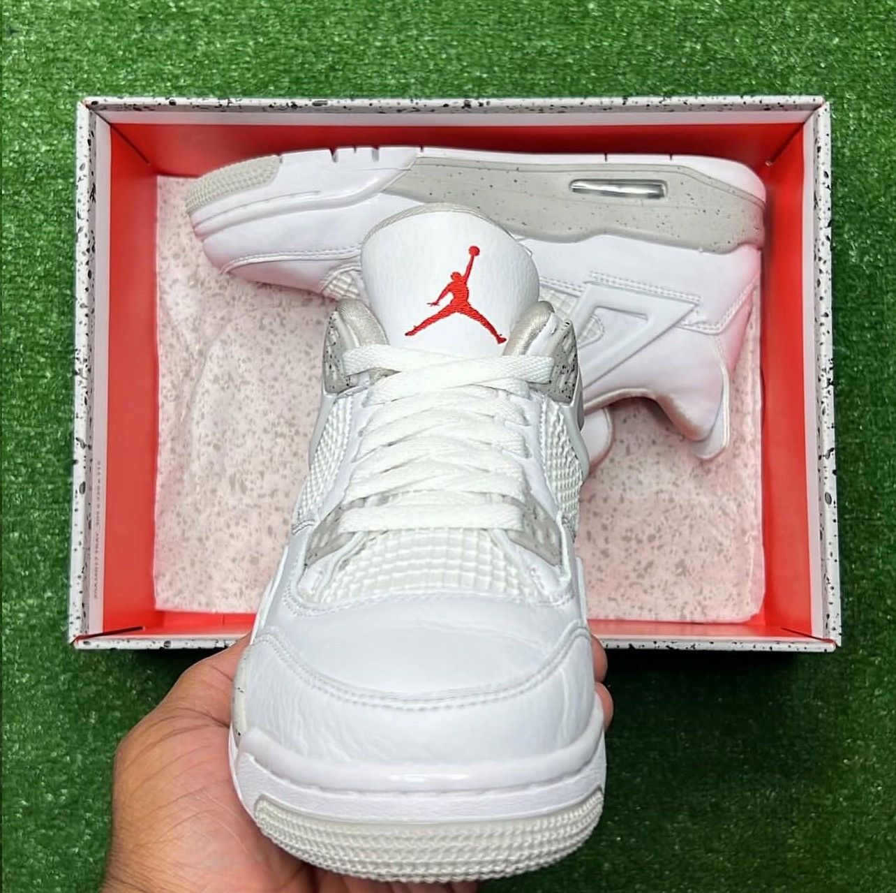 Jordan Brand Air Jordan 4 Retro GS ‘ White Oreo ‘ Size US 6 / EU 39 - 4 Thumbnail