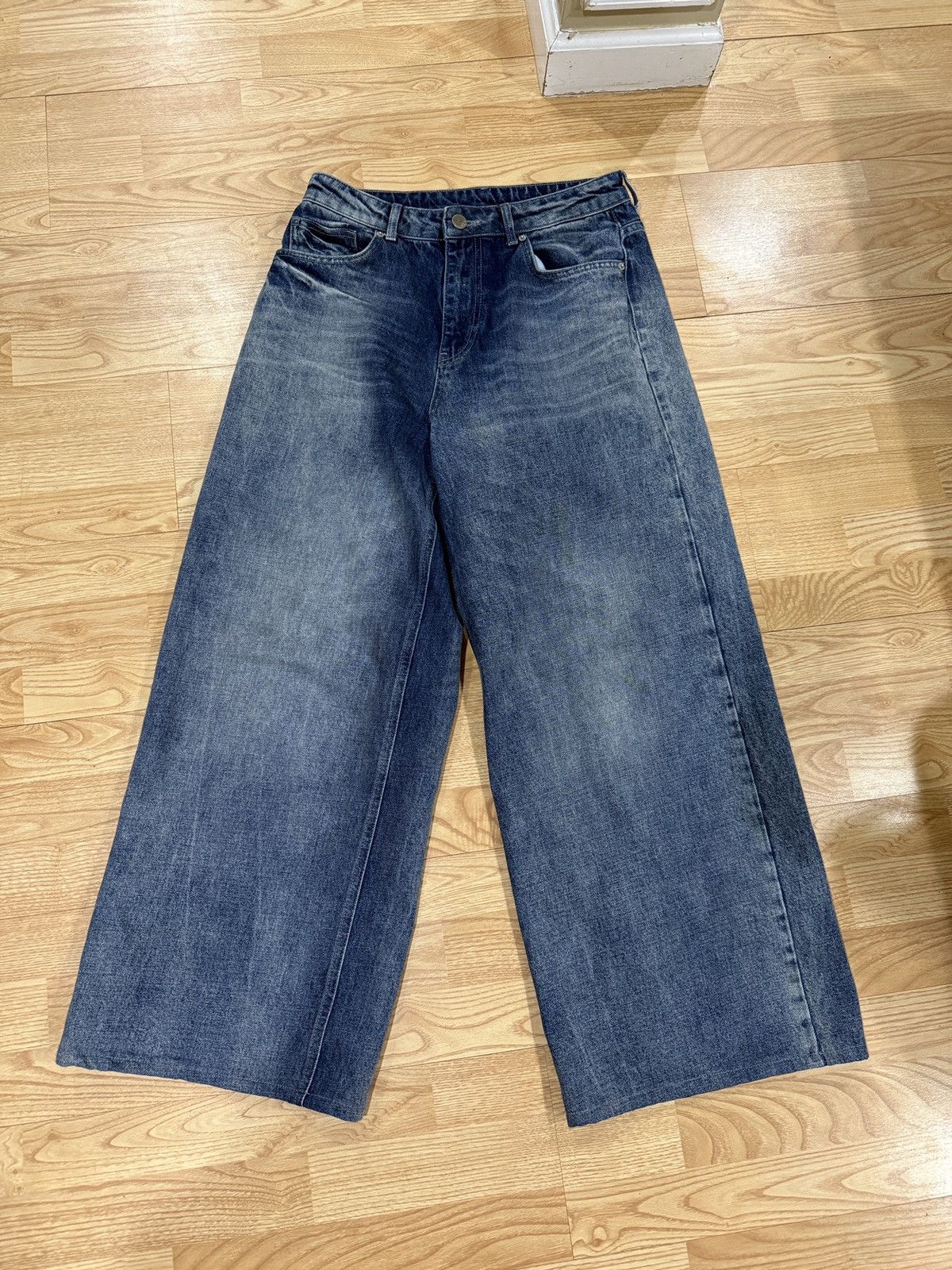 Pearled Ivory Pearled Ivory 1811 Jeans Size US 32 / EU 48 - 1 Thumbnail
