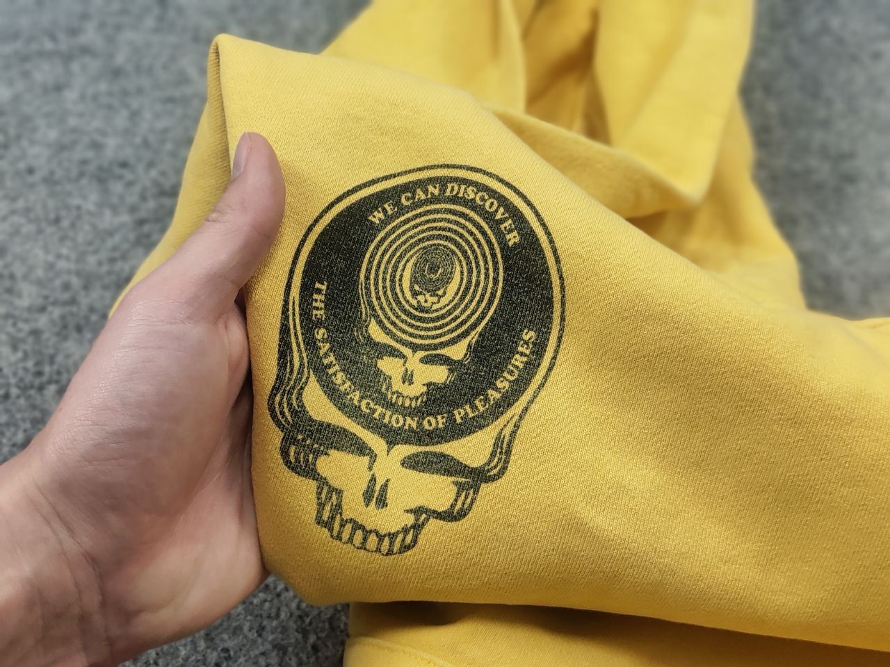 Pleasures Pleasures Face x The Greatful Dead Yellow Hoodie Vintage Size US L / EU 52-54 / 3 - 13 Thumbnail