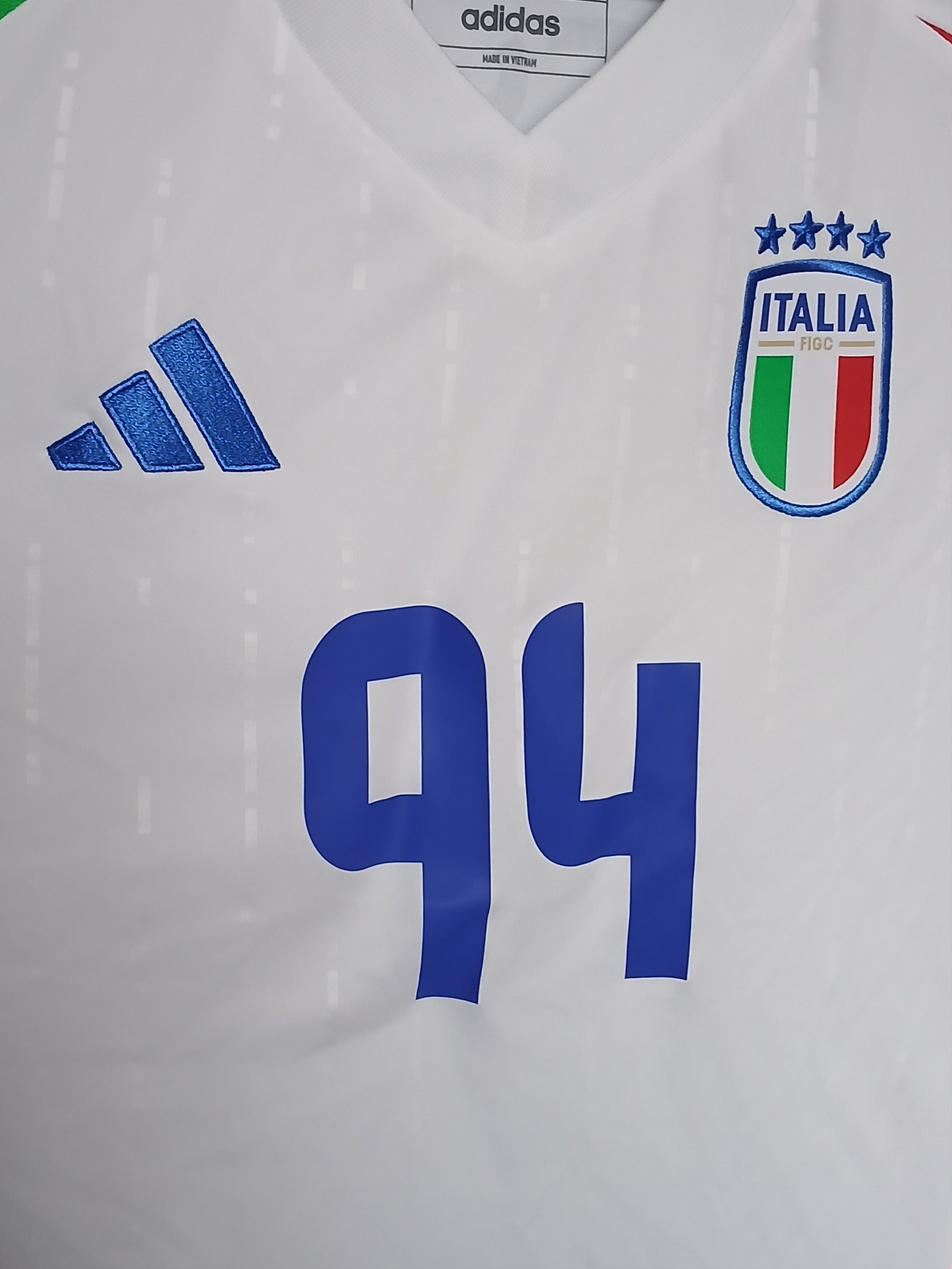 Adidas New Italy Football National Team 24/25 Away Jersey T-Shirt Size S / US 4 / IT 40 - 3 Thumbnail