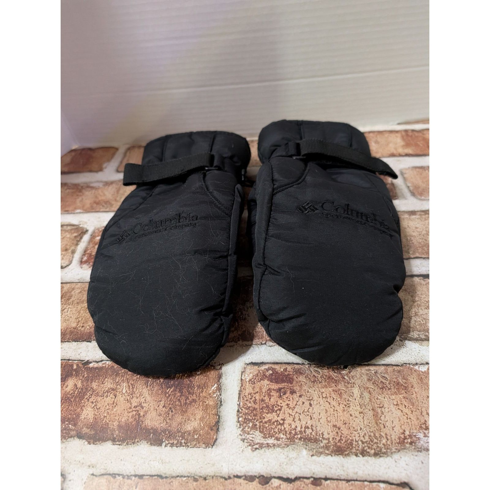 Columbia Columbia Black Mittens Ski Snow Winter Women Medium Preloved Size ONE SIZE - 9 Thumbnail