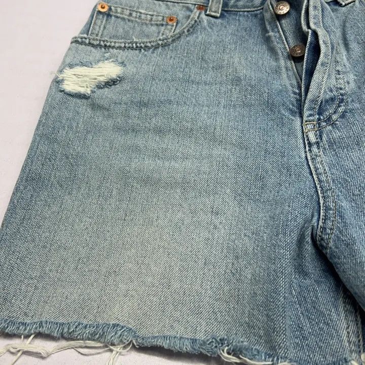 Gucci Gucci Logo Light Blue Denim Shorts for Women-2507 Size 28" / US 6 / IT 42 - 3 Thumbnail
