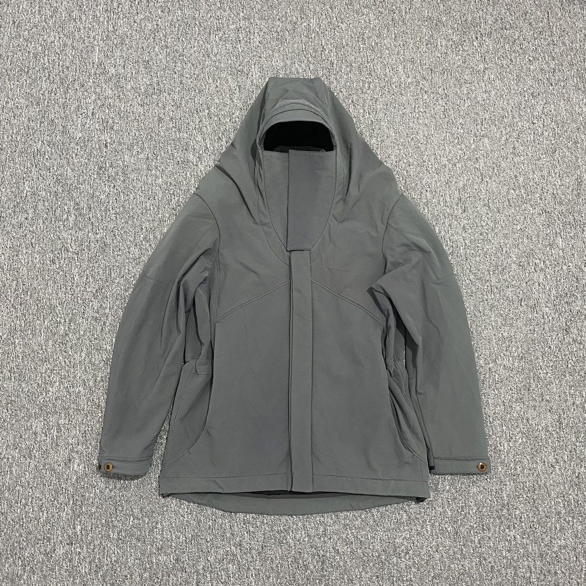 image of Vollebak 50,000Bc Jacket in Grey, Men's (Size Small)