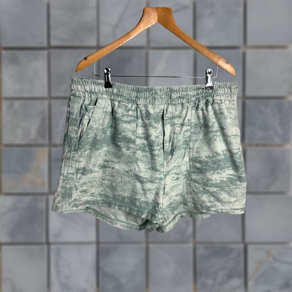 Athleta Athleta Shorts Men's 2XL Green Tye Dye Pockets Activewear 2XL Green Athleta Shorts Men 2XL Pockets Activewear Summer Spring Fall Toys Size US 39 - 1 Thumbnail