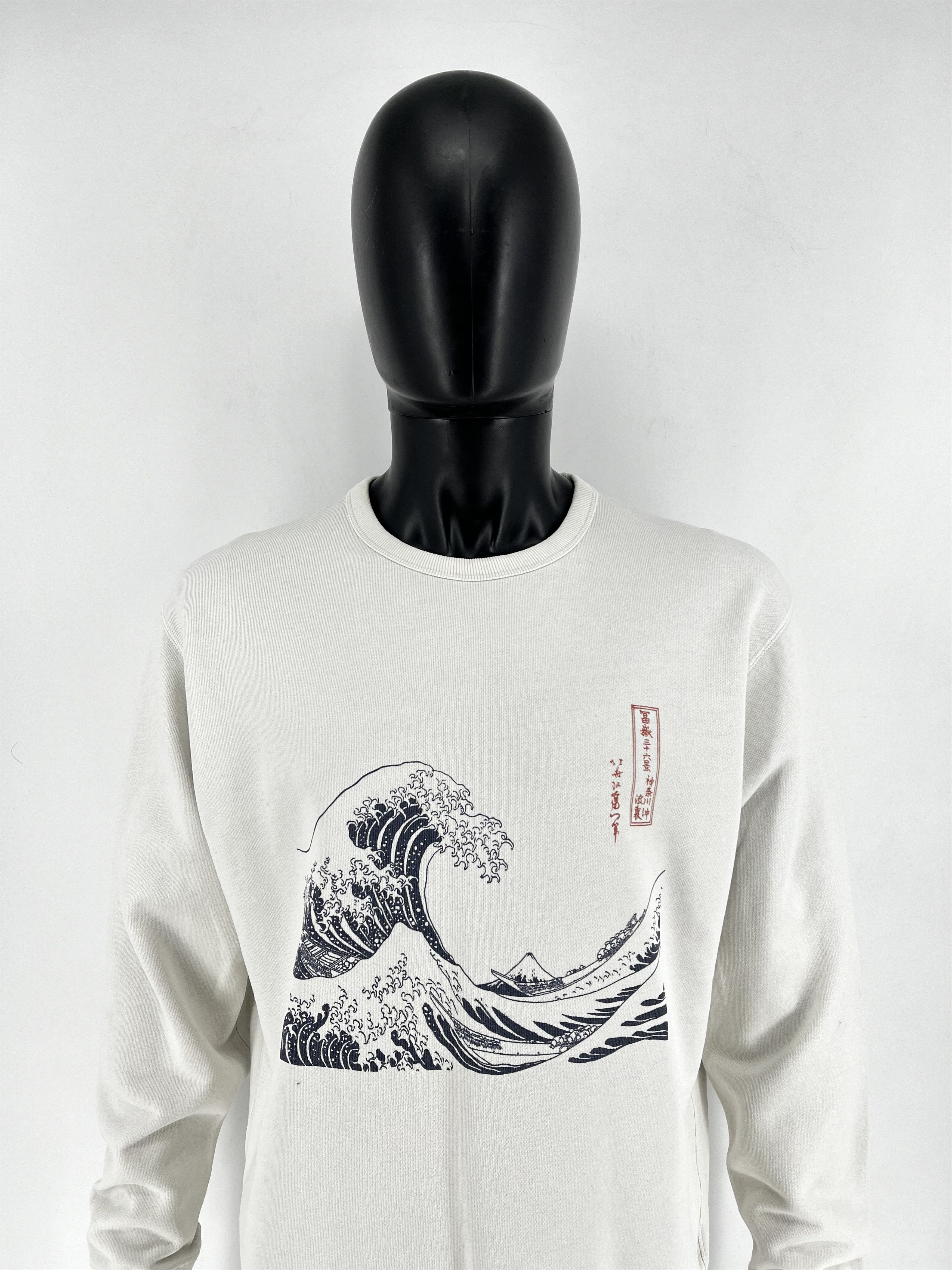 Uniqlo × Vintage Uniqlo Hokusai Blue Kanagawa Wave Graphic Crewneck Sweat Size US L / EU 52-54 / 3 - 1 Thumbnail