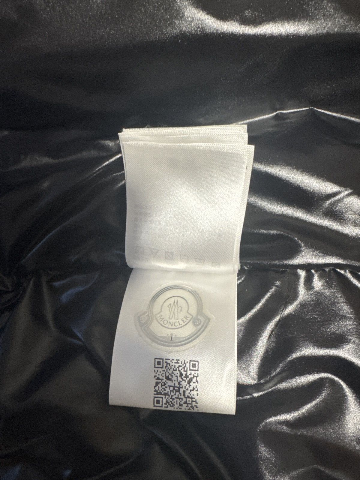 Moncler Moncler Giubbotto Law Vest Size US S / EU 44-46 / 1 - 10 Thumbnail