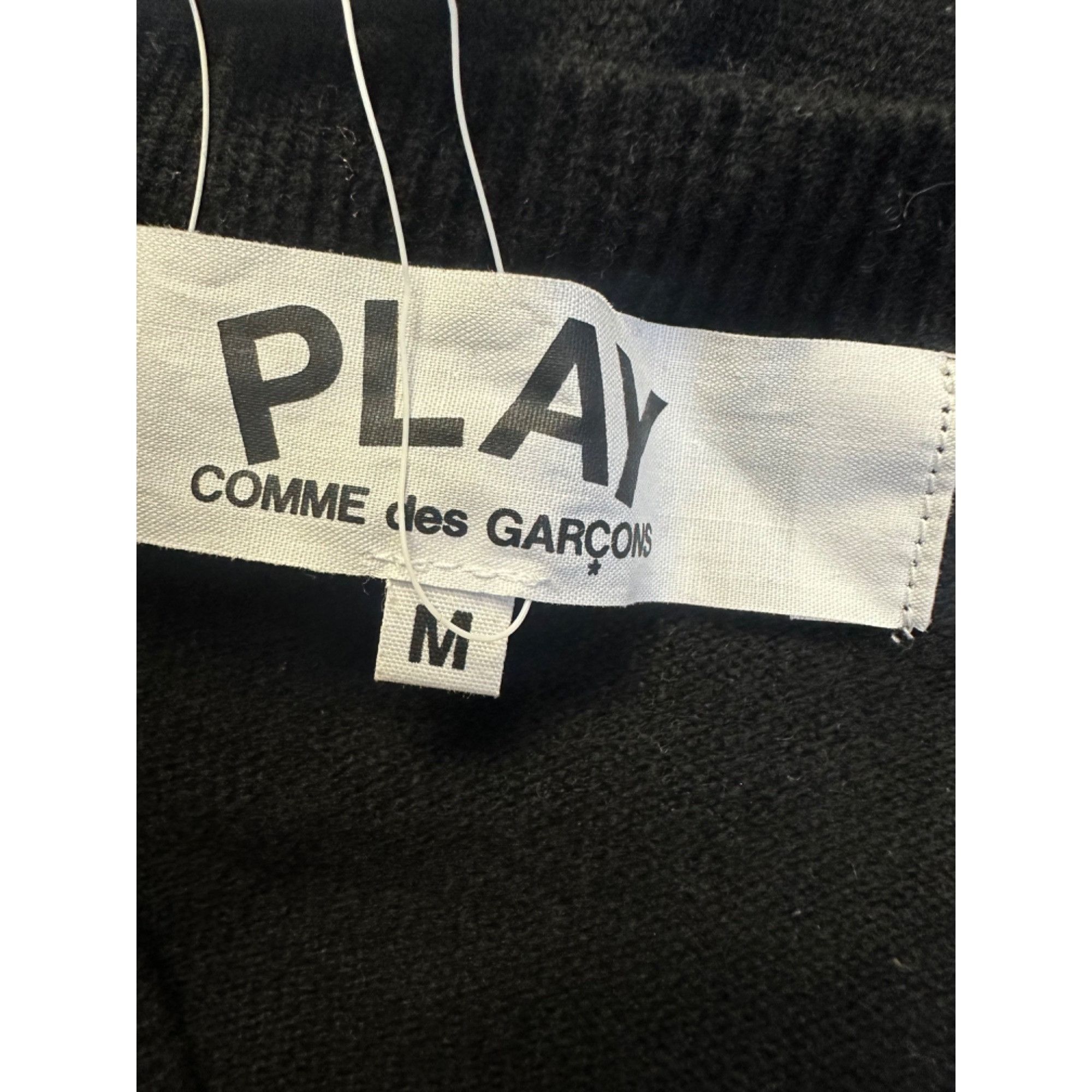 Comme des Garcons × Comme des Garcons PLAY Comme des Garçons Play Heart V-neck Sweater with small gold Size US M / EU 48-50 / 2 - 3 Thumbnail