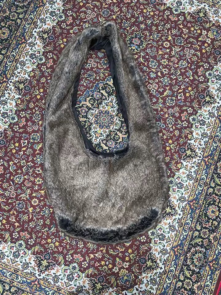Vintage Faux Fur Y2k Streetwear Retro Crossbody Shoulder Bag Size ONE SIZE - 2 Thumbnail