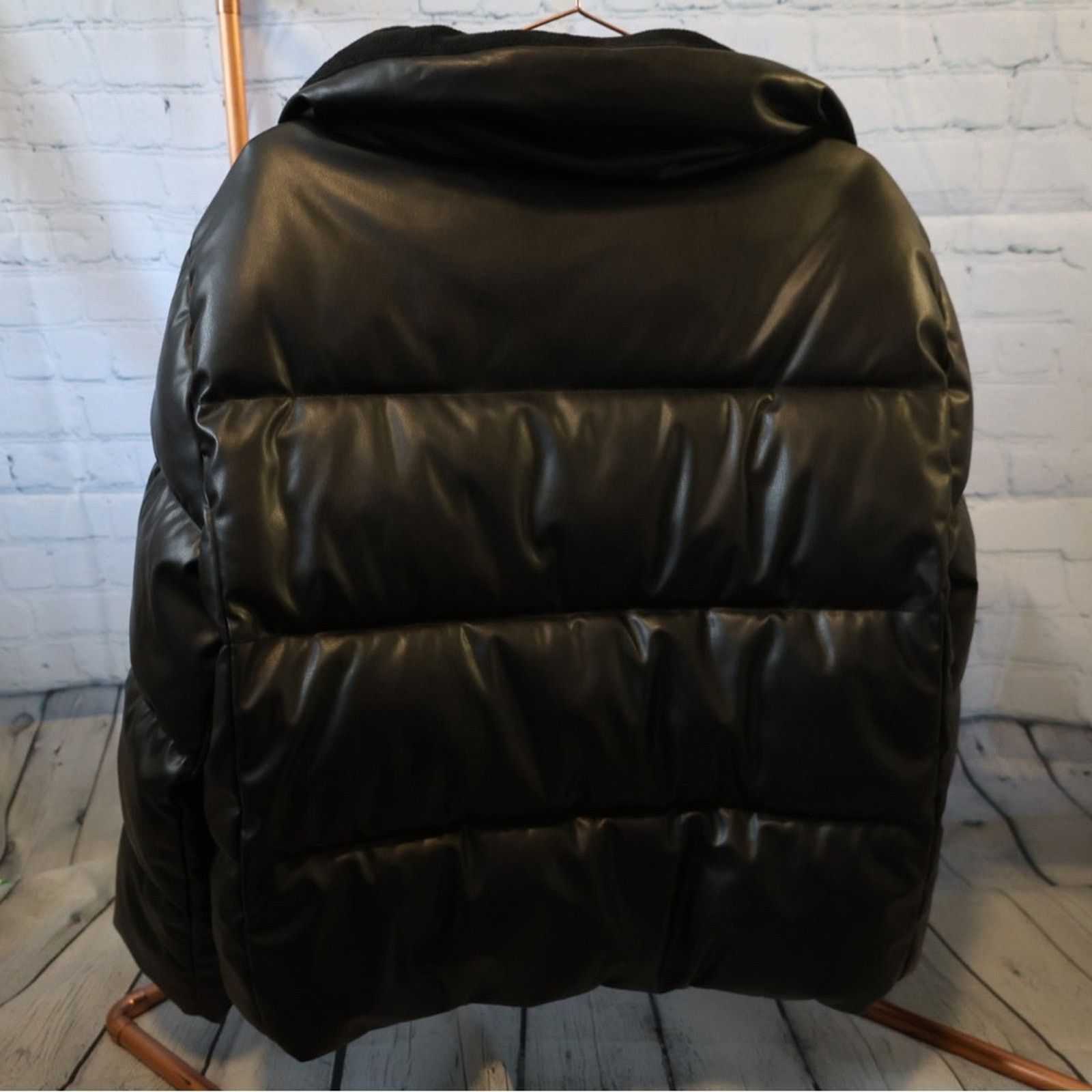 Gap Gap Womens Puffer Jacket coat size M Black Cropped Winter Size M / US 6-8 / IT 42-44 - 5 Thumbnail