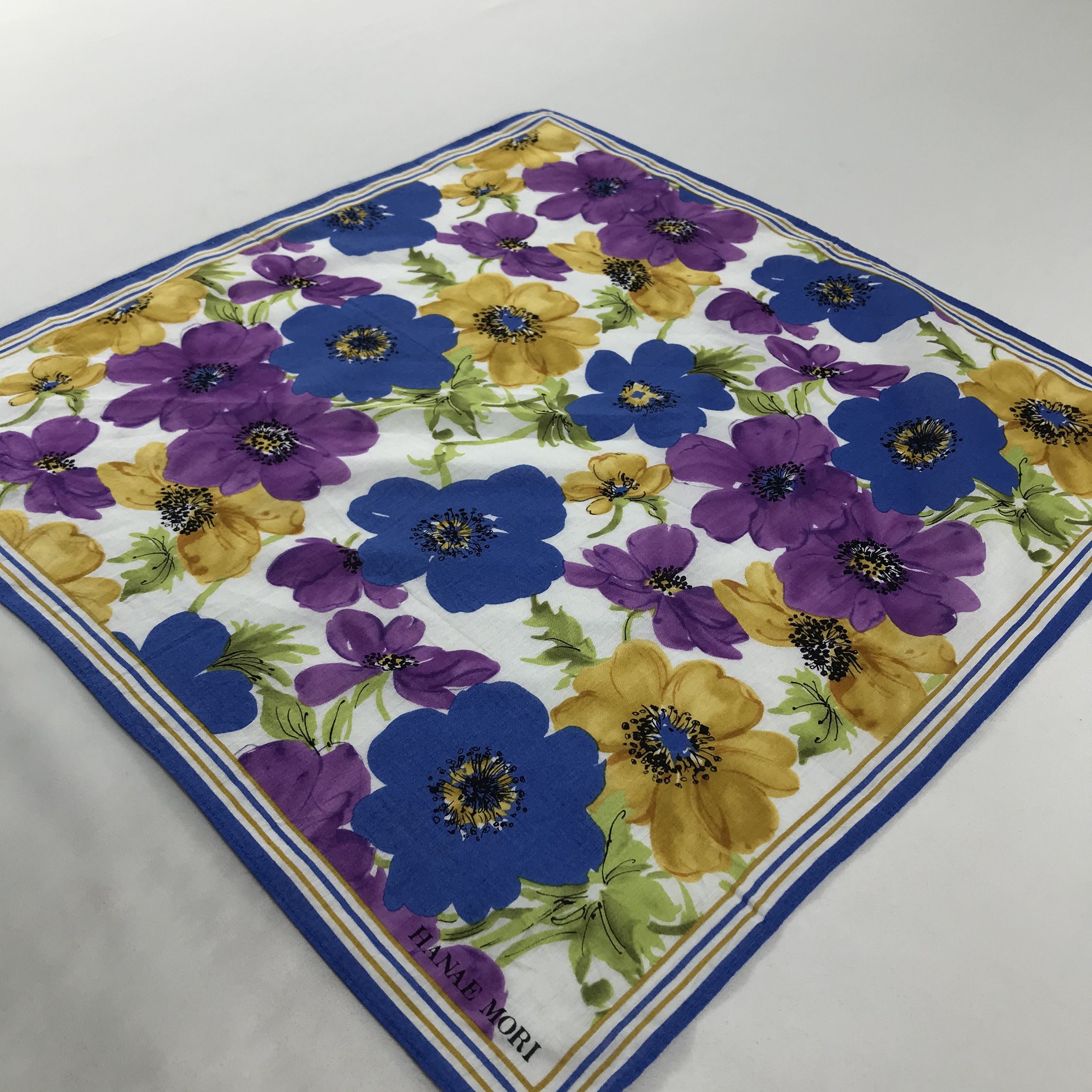 Hanae Mori × Vintage Hanae Mori Bandana/ Handkerchief / Neckerchief Size ONE SIZE - 4 Thumbnail